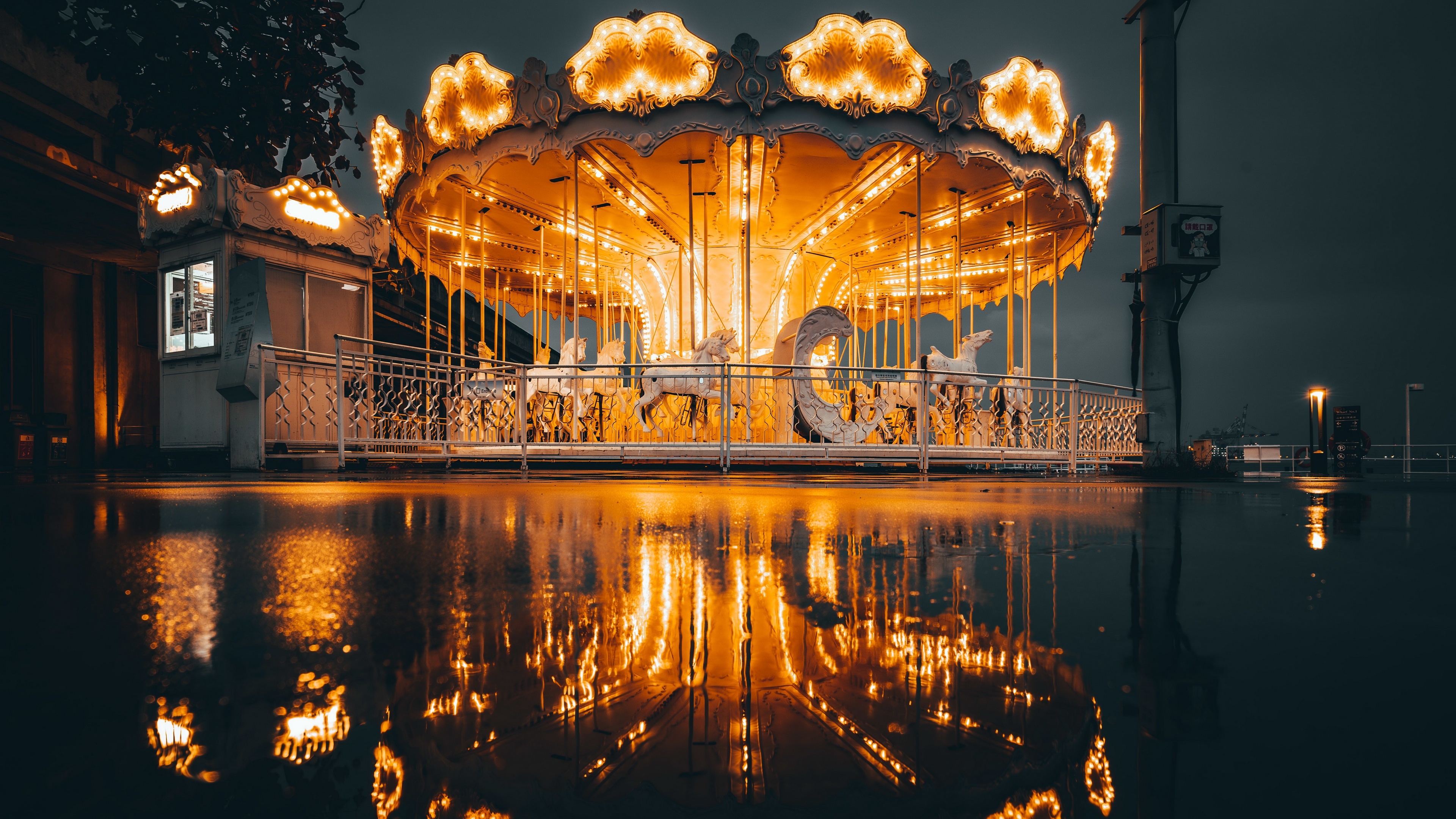 Merry-go-round, Carousel, 4K Ultra wallpaper, 3840x2160 4K Desktop
