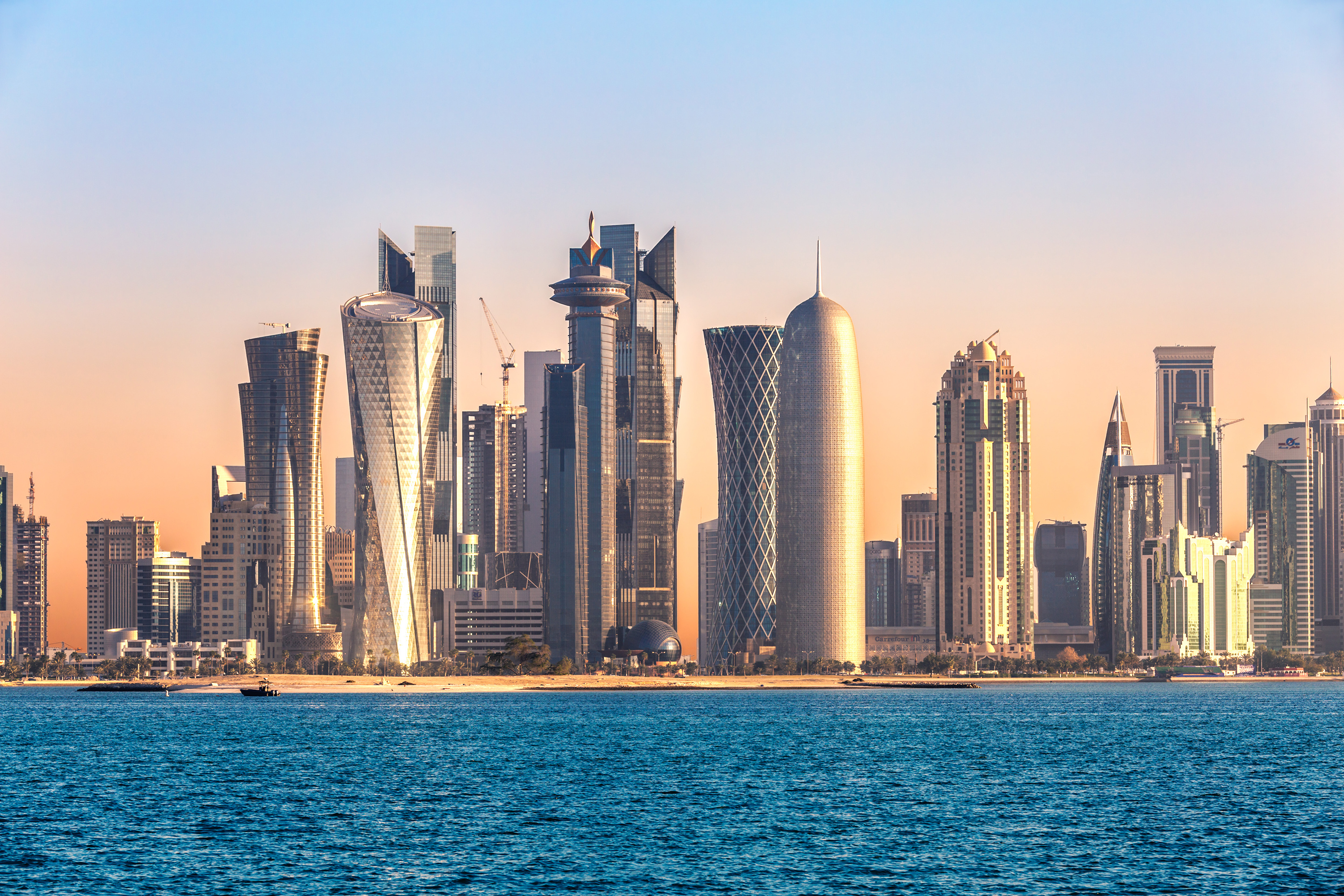 Doha, Qatar, Stopover destination, Travel recommendation, 3000x2000 HD Desktop