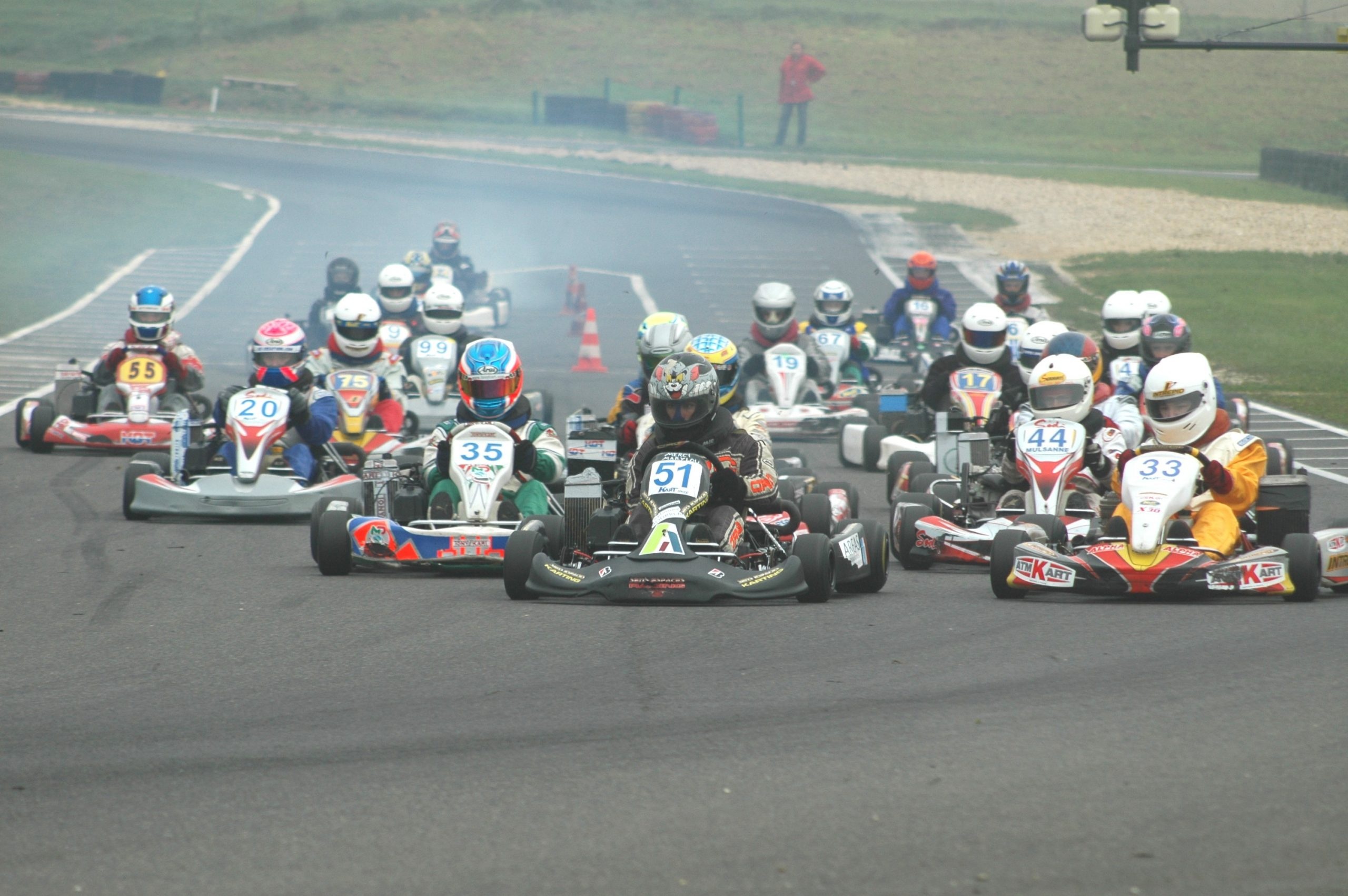 Karting: The international circuit, French Automobile Federation, Sens Espace Karting. 2560x1710 HD Background.