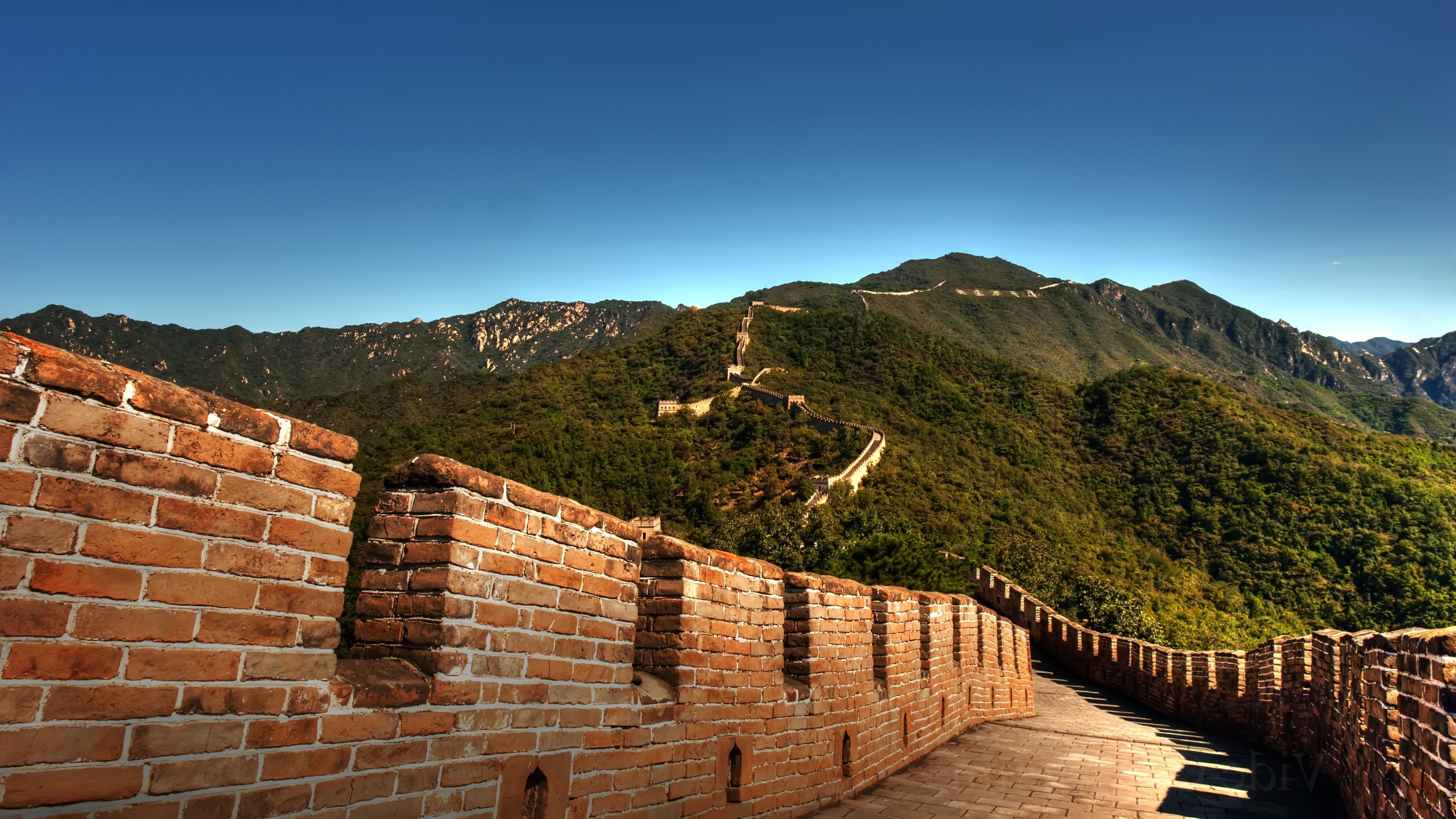 Great Wall of China: Many successive dynasties built and maintained multiple stretches of border fortification. 3840x2160 4K Wallpaper.