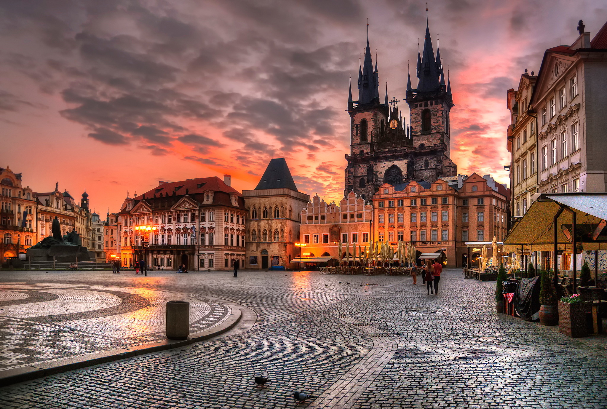 Prague: Church of Our Lady before Tyn, a dominant feature of the Old Town. 2050x1380 HD Background.