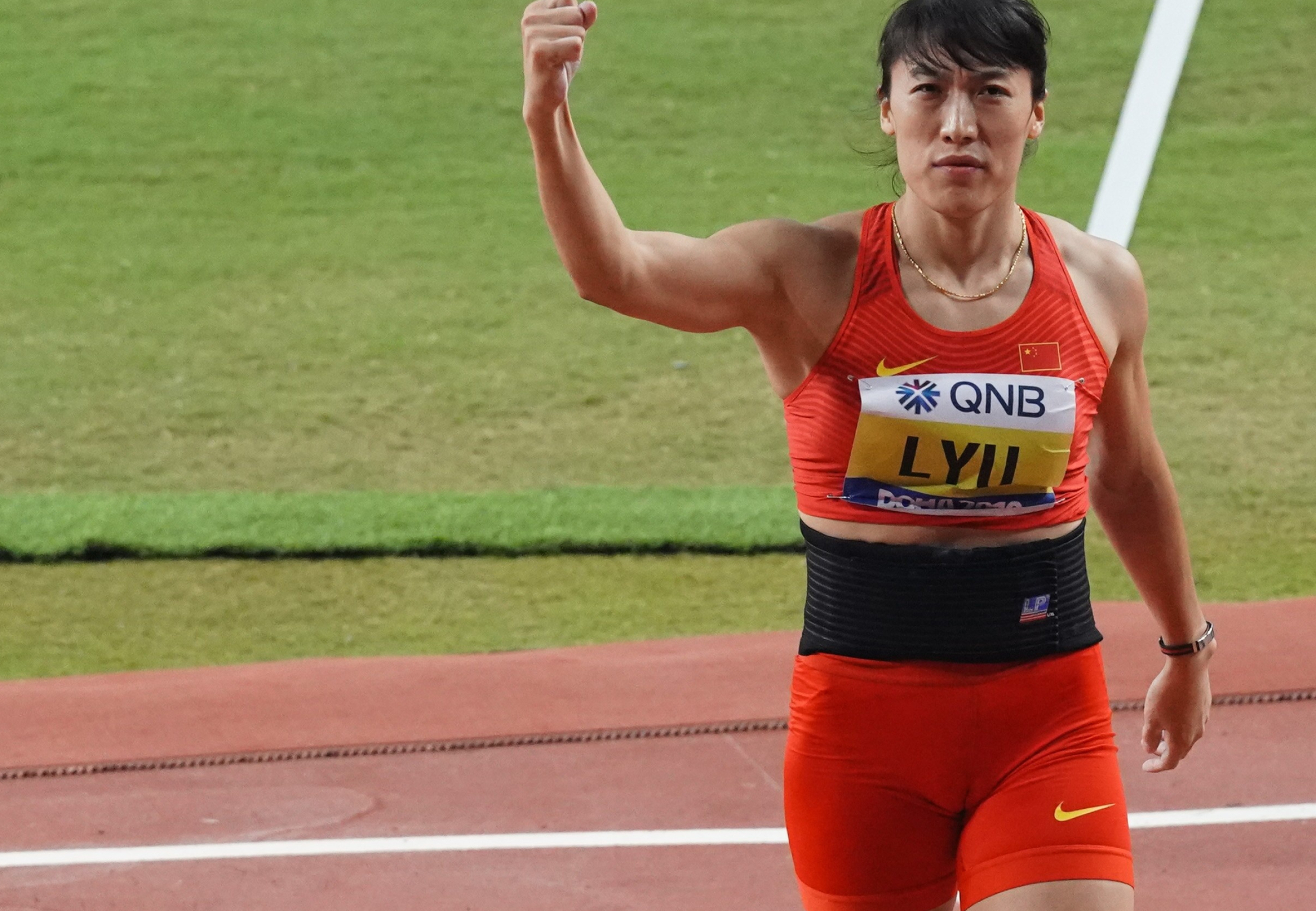 Lu Huihui, Javelin queen, Olympic gold, Track and field, 2980x2060 HD Desktop