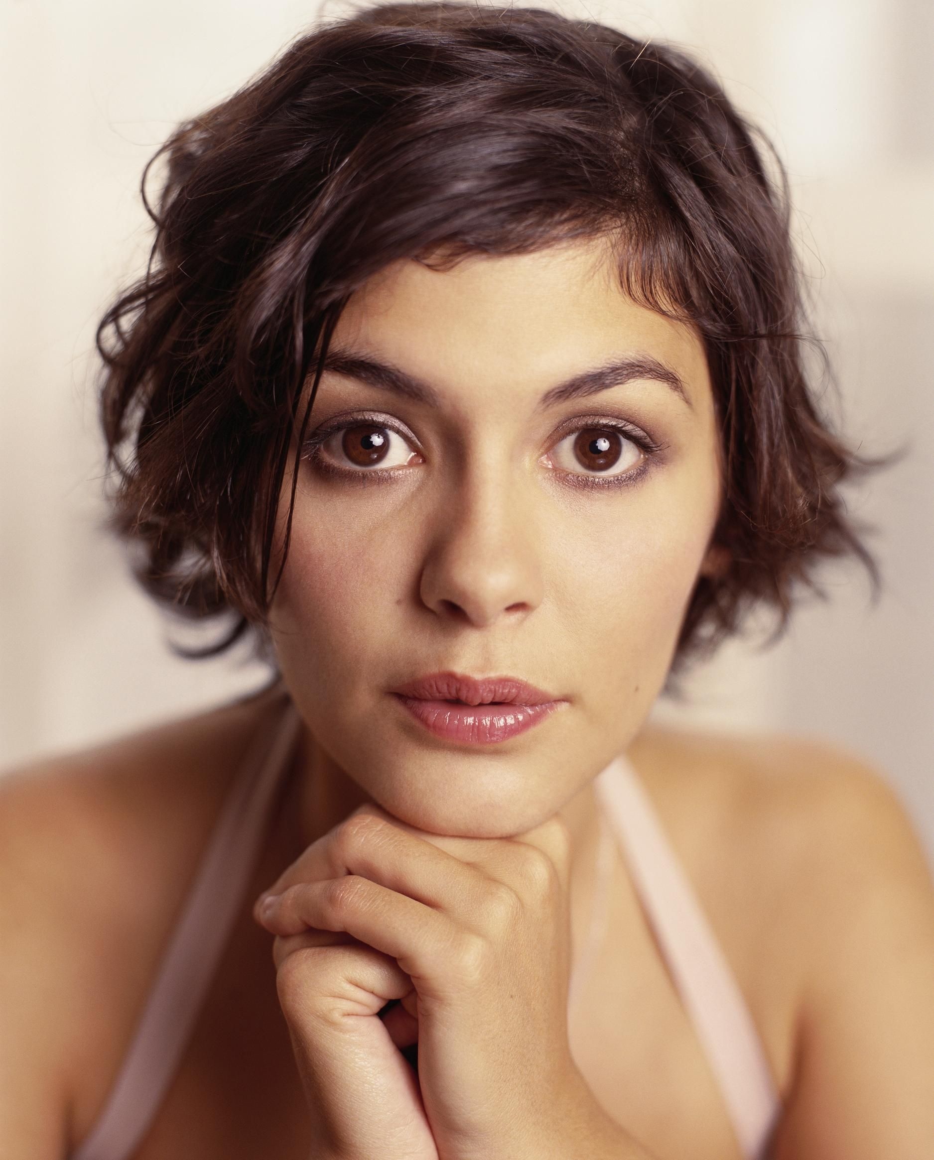 Audrey Tautou: Mathilde, A Very Long Engagement, Nominated For European Film Award For Best Actress In Leading Role, 2004. 1880x2330 HD Wallpaper.