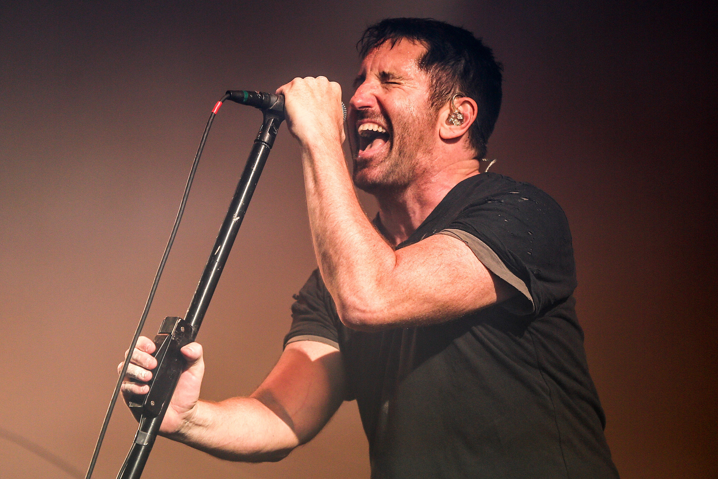 Nine Inch Nails, Collaborative album, 2020 tour, Music industry news, 2400x1610 HD Desktop