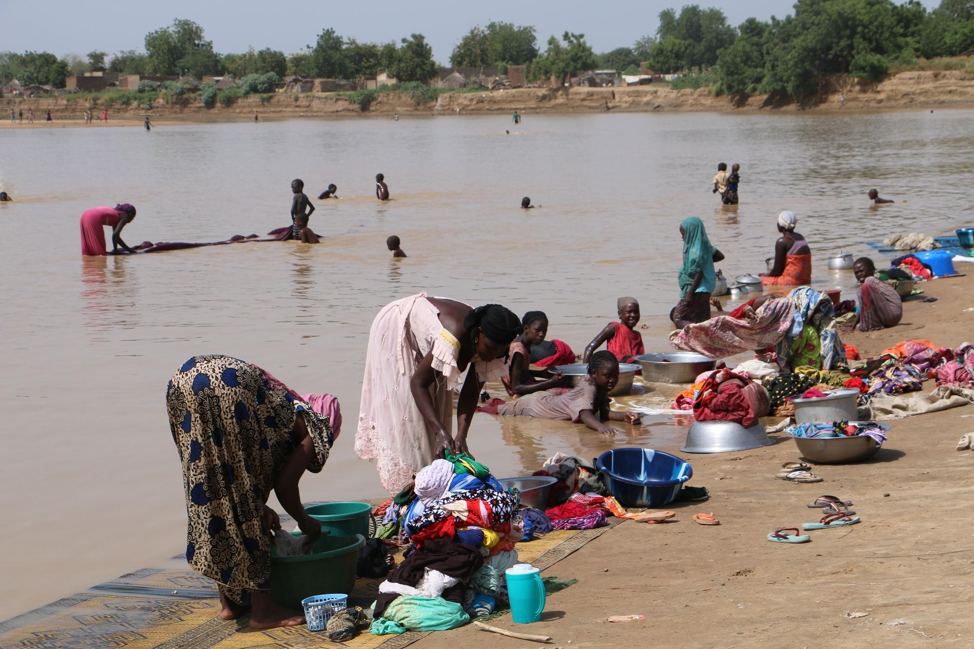Lake Chad, Chad travel, Cholera response, Resource challenges, 2000x1340 HD Desktop