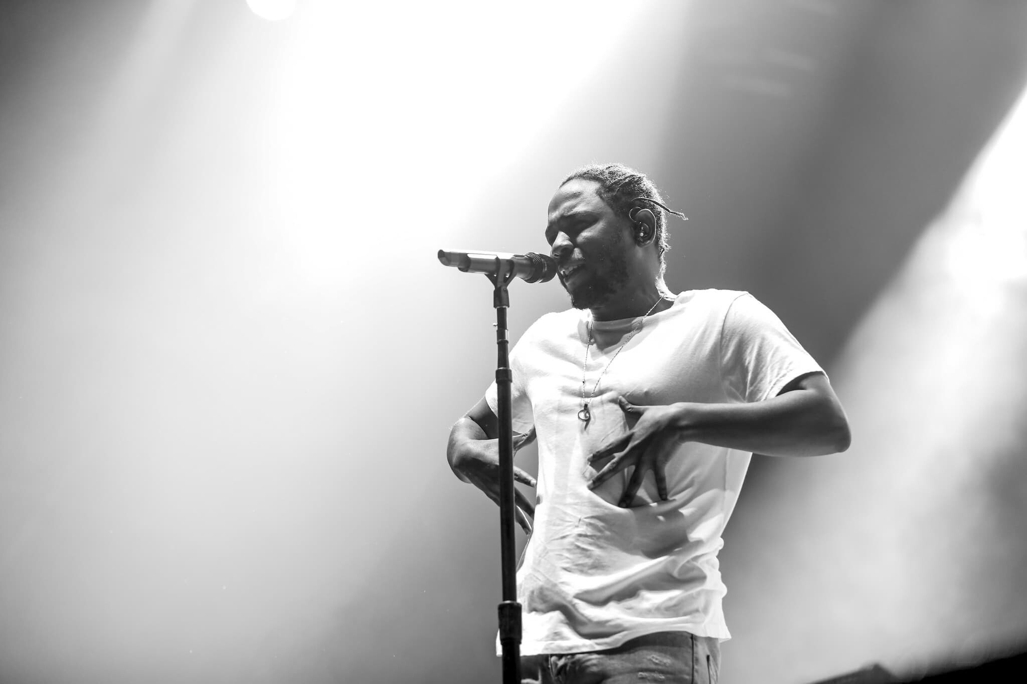 Kendrick Lamar: "Alright" won The Grammy Award for Best Rap Song in 2016. 2050x1370 HD Background.