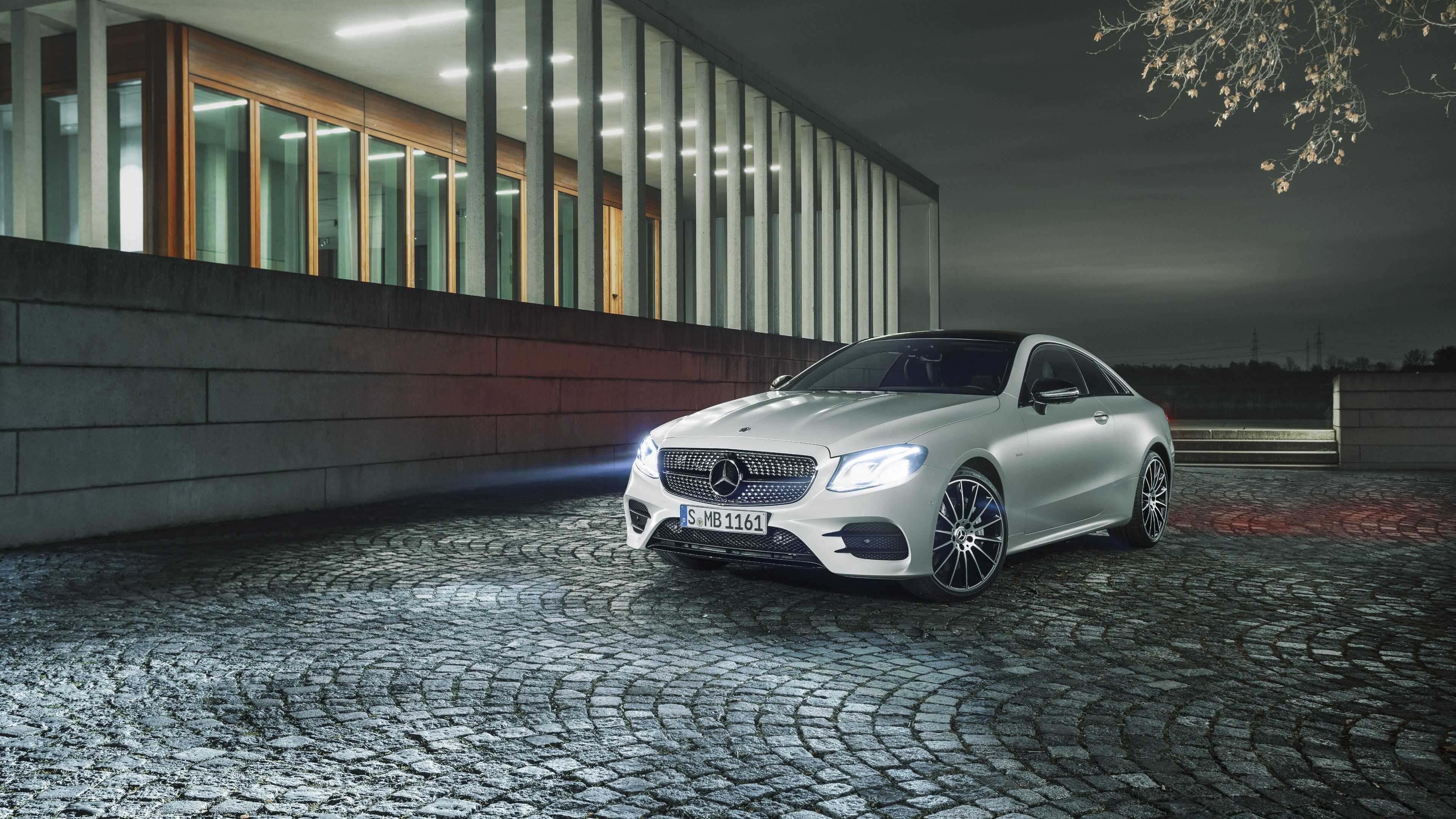 Mercedes-Benz E-Class, Top-quality wallpapers, Classy designs, Automotive elegance, 3840x2160 4K Desktop