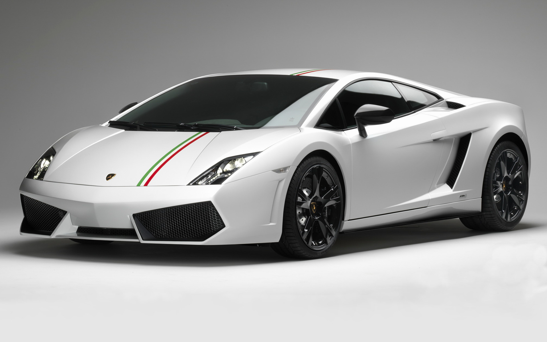 Lamborghini gallardo lp, Tricolore wallpapers, Exquisite craftsmanship, Thrilling experience, 1920x1200 HD Desktop