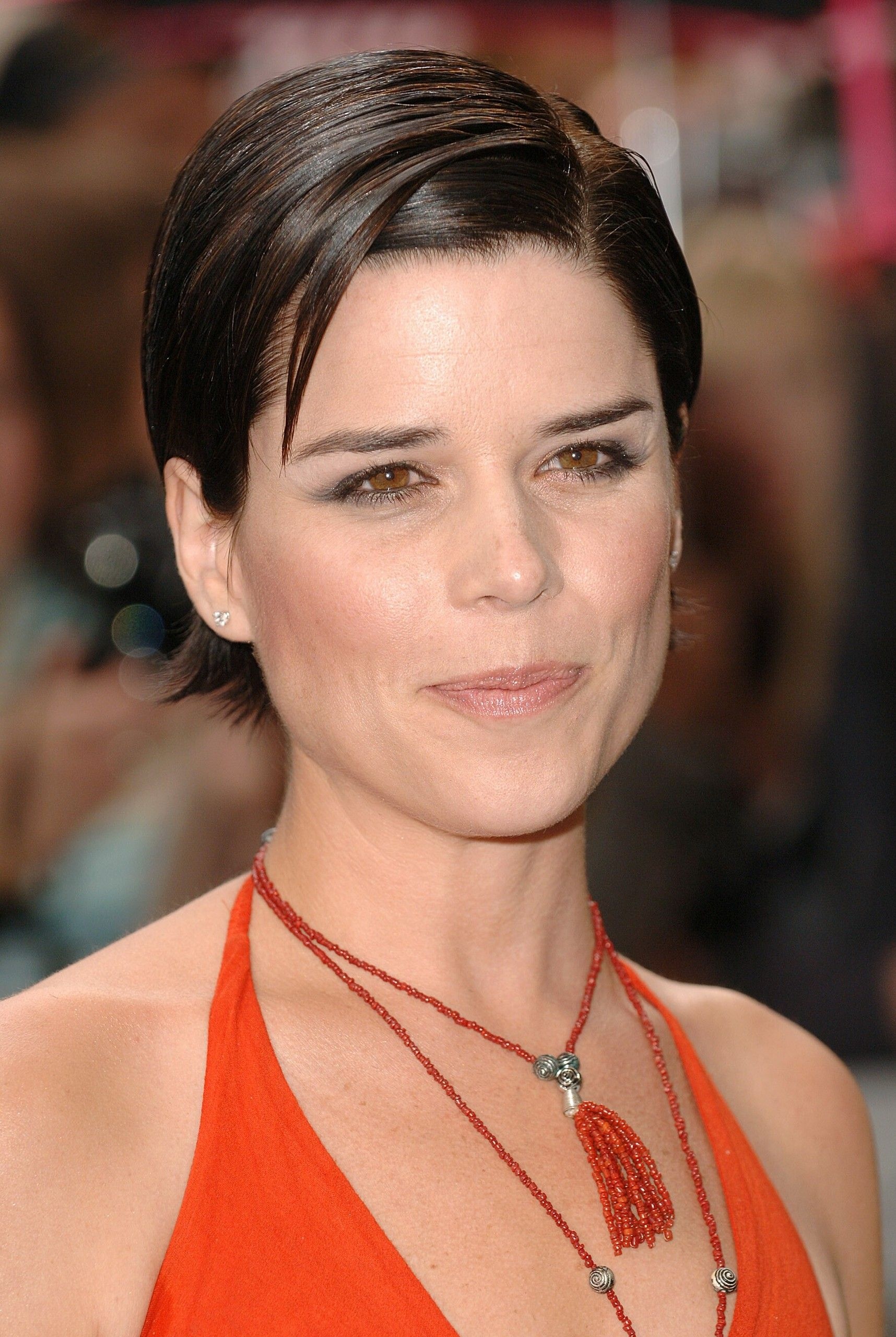 Neve Campbell, Pop culture figures, Famous actresses, Movie industry, 1720x2560 HD Phone