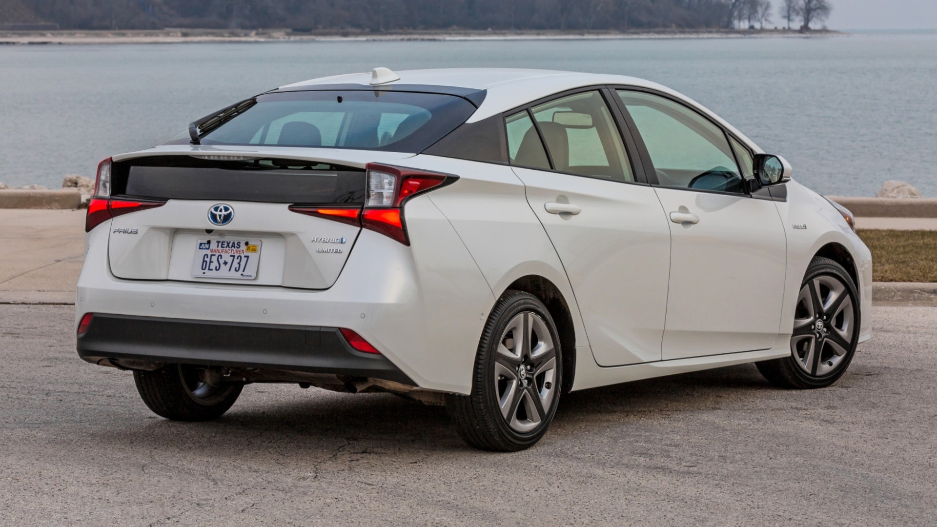 Toyota Prius, Iconic hybrid, Powerful yet efficient, Cutting-edge features, 1920x1080 Full HD Desktop