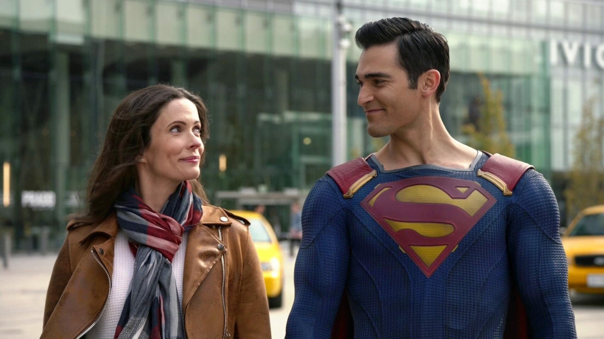 Superman and Lois (TV Series): The series stars Tyler Hoechlin and Elizabeth Tulloch in the title roles. 1920x1080 Full HD Background.
