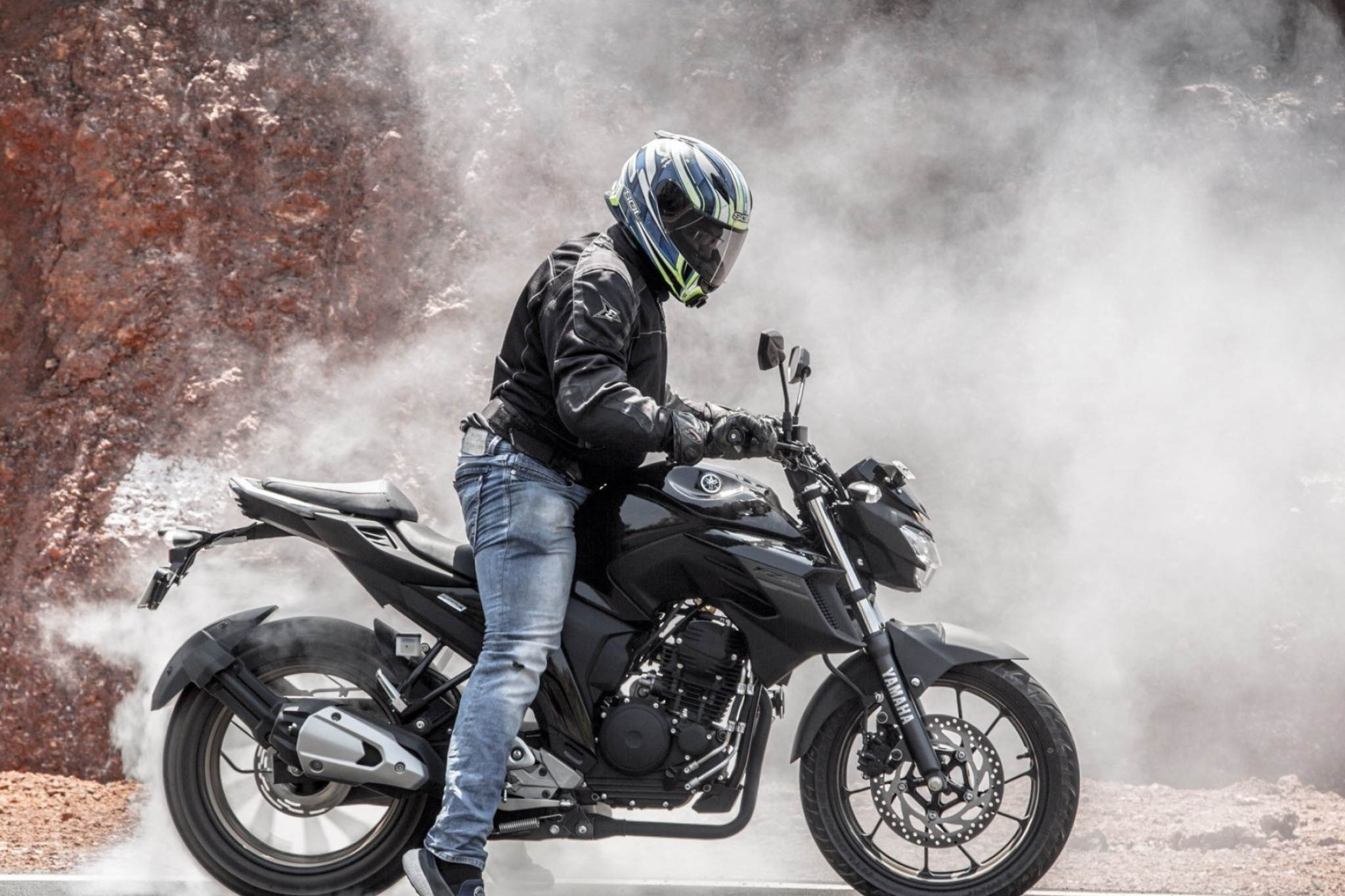 Yamaha FZ 25, Adventure bike under consideration, Motorbeam review, Thrilling riding experience, 2050x1370 HD Desktop