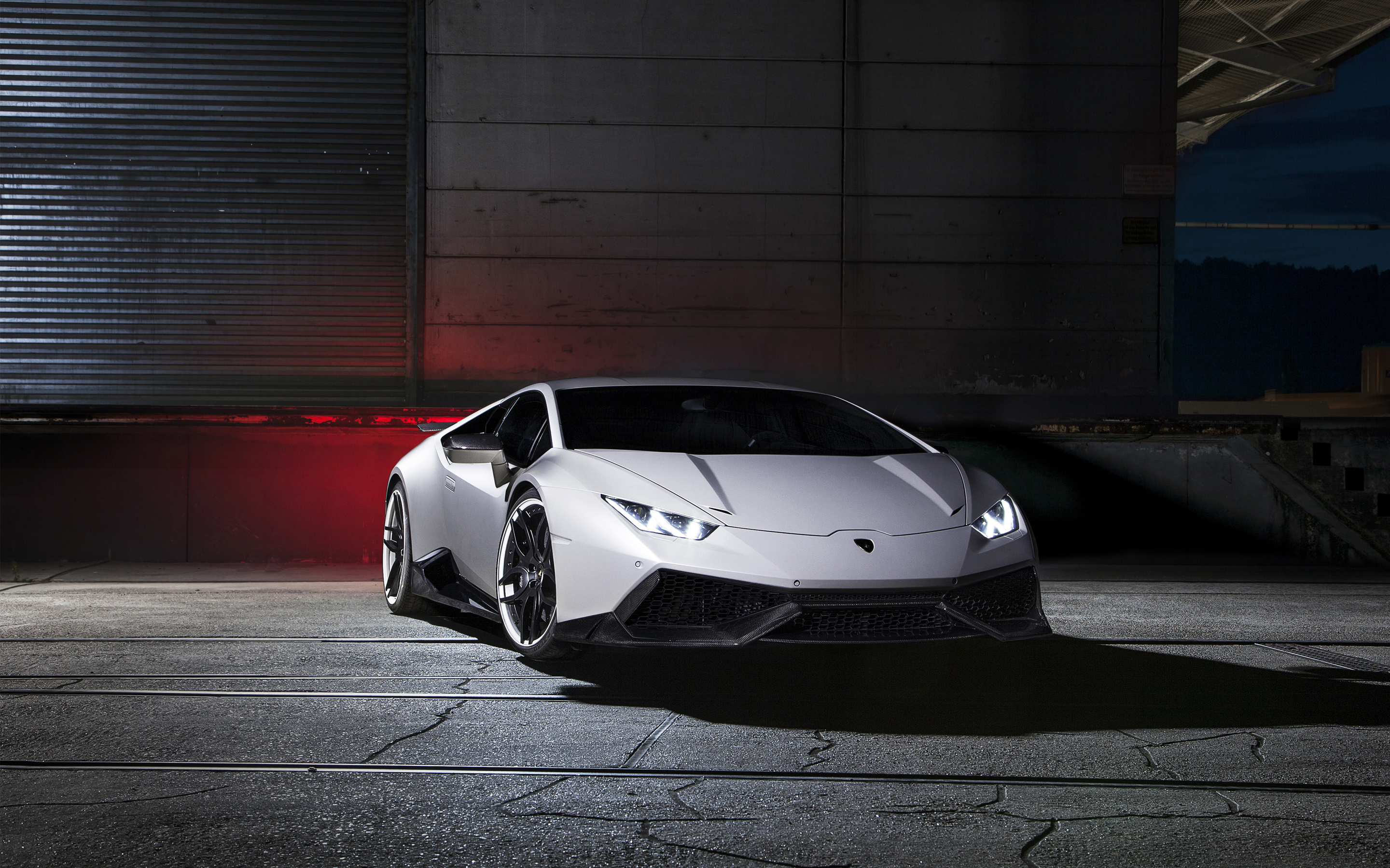 Lamborghini Huracan, Wallpapers for enthusiasts, Automotive masterpiece, Visual delight, 2880x1800 HD Desktop