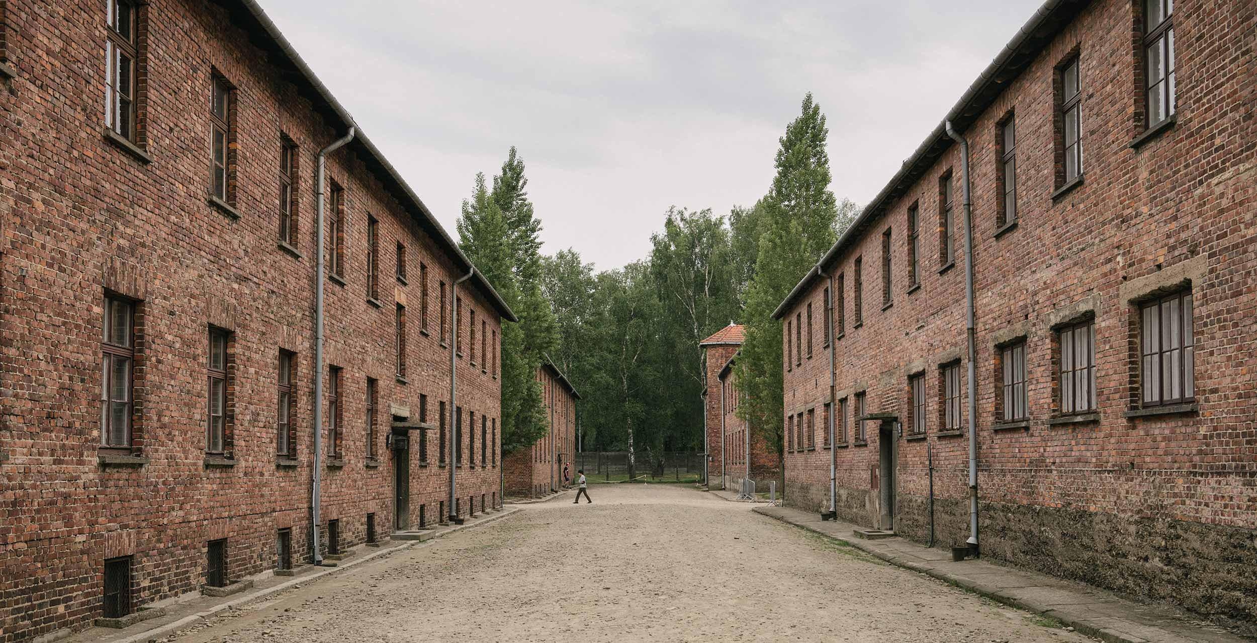 Auschwitz railway tracks, Birkenau concentration camp, Symbolic history, 2500x1280 HD Desktop