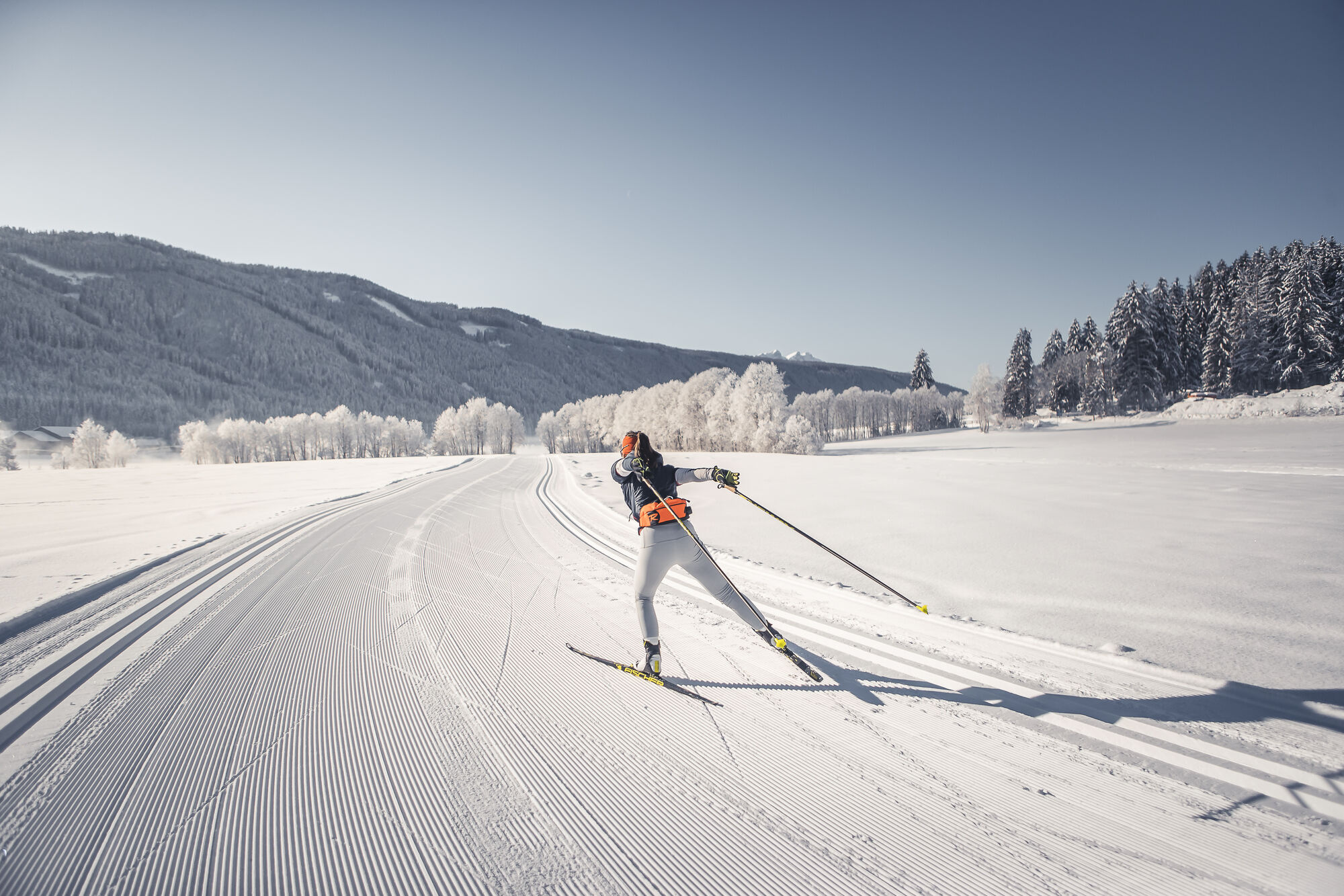 Ski de fond Dolomiti Nordicski, Winter sports, Nordic skiing, Alpine region, 2000x1340 HD Desktop