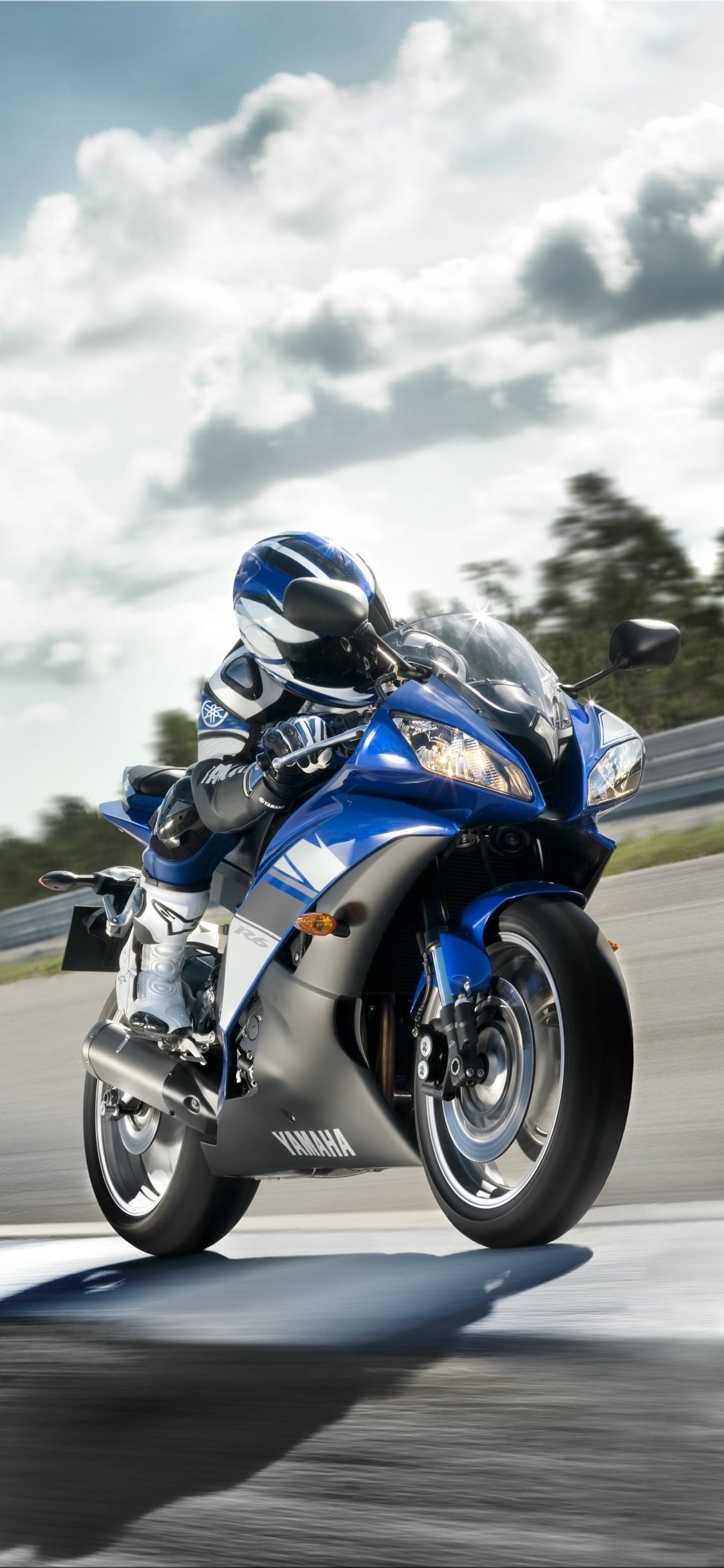 Yamaha YZF-R6, Ultimate vehicles, Performance bike, Speed and style, 1130x2440 HD Phone