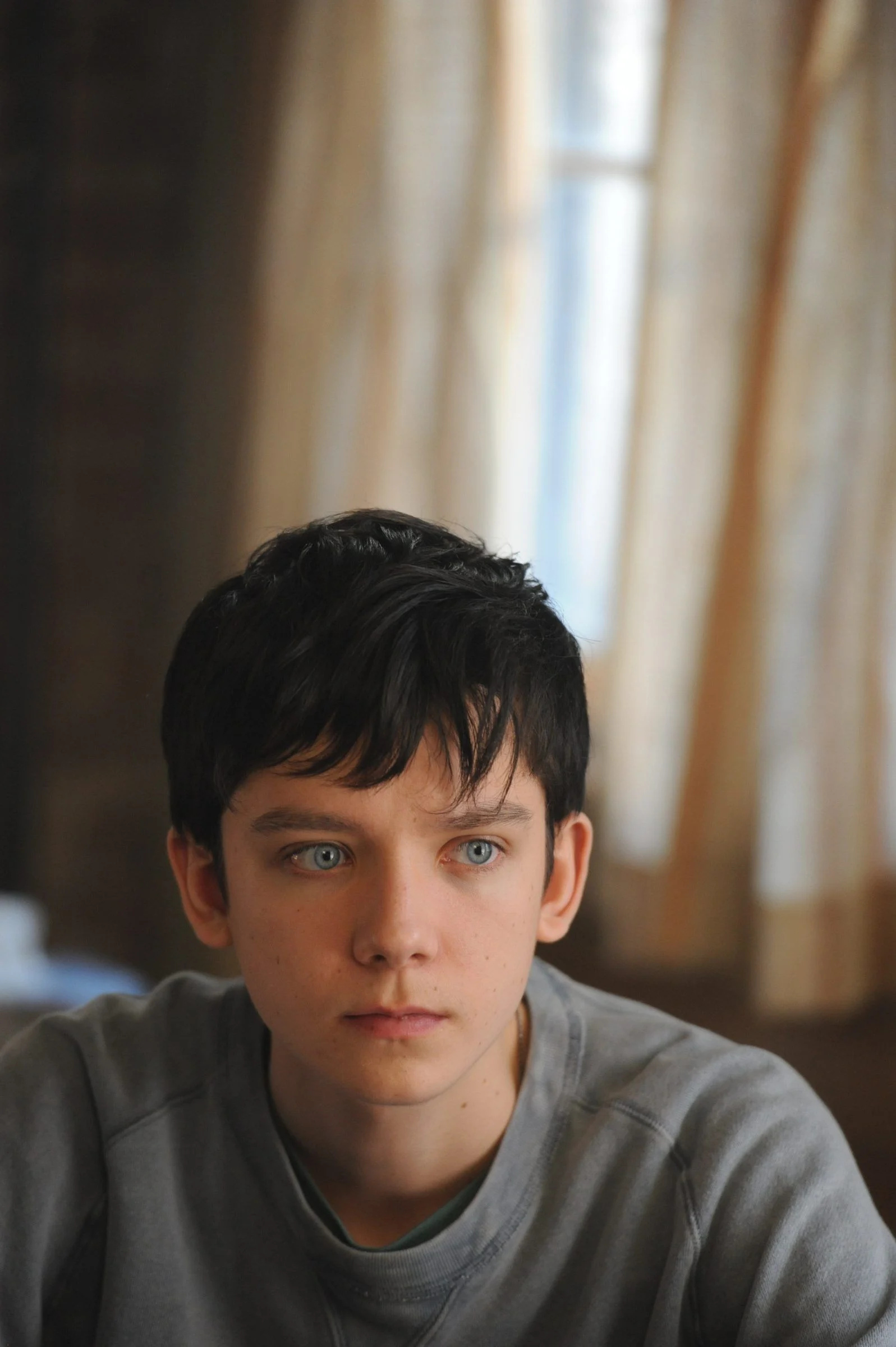 Asa Butterfield, Top wallpapers, Free backgrounds, 1600x2400 HD Phone