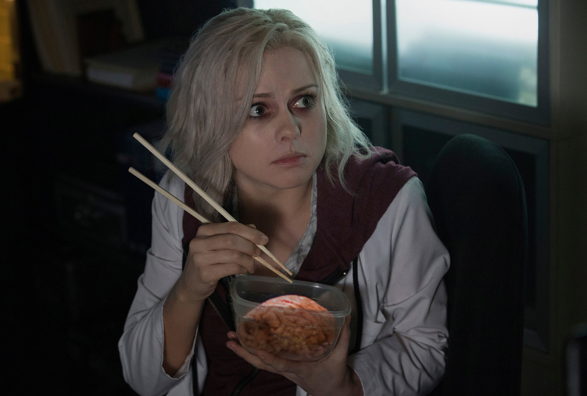 iZombie TV Shows, Review, The Undead, The New York Times, 2050x1390 HD Desktop