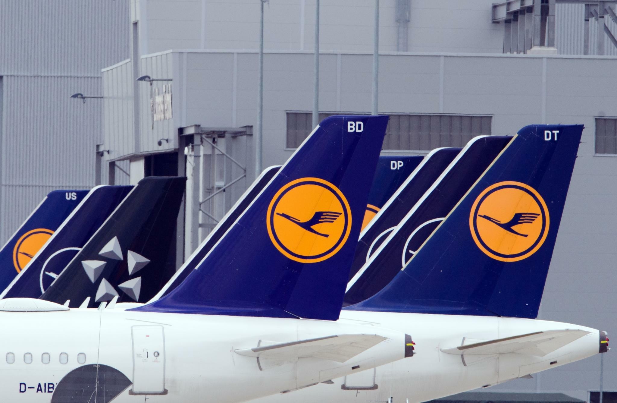 Lufthansa, Earnings report, Financial losses, Ticket pricing, 2050x1340 HD Desktop