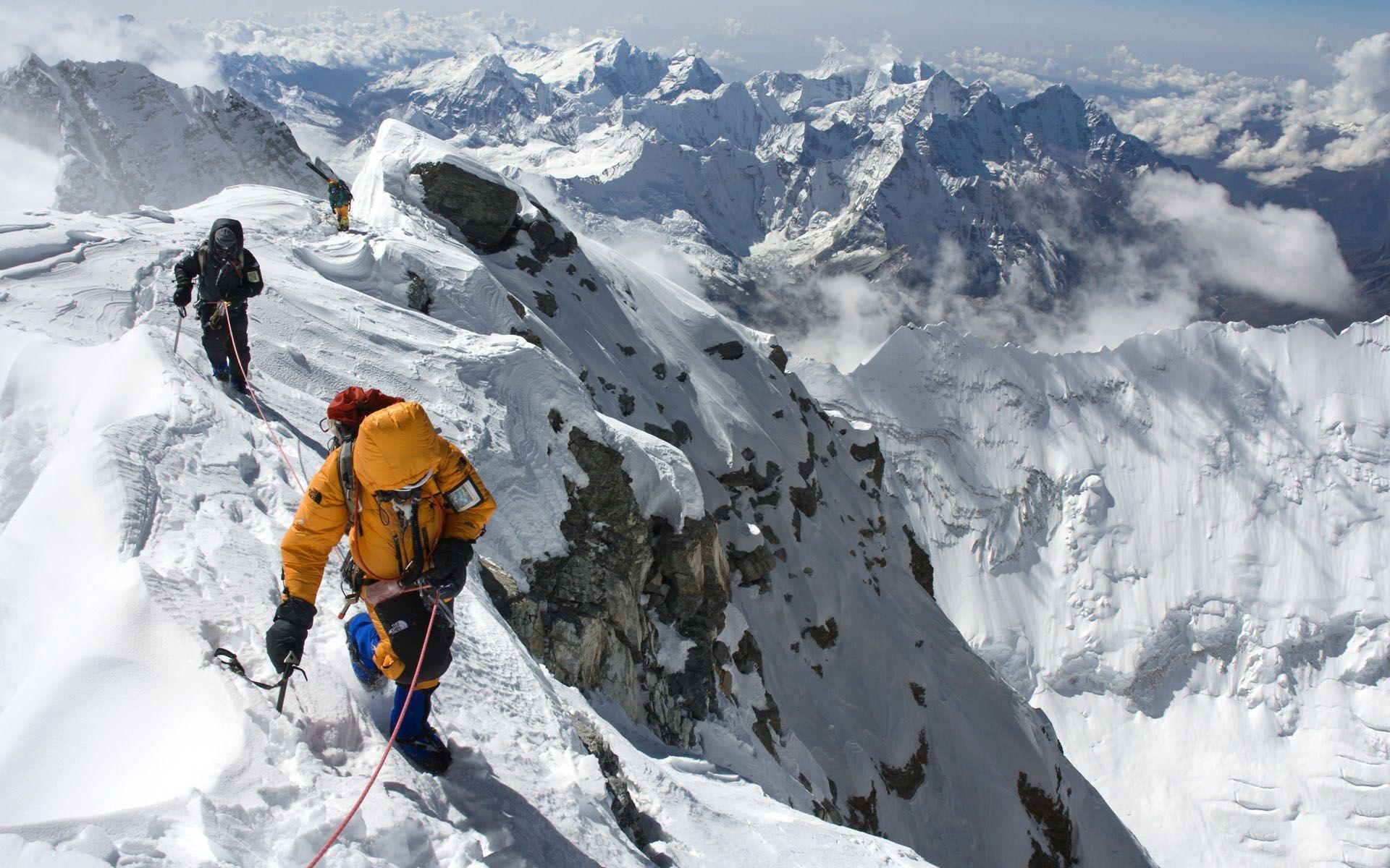 Climbing, Alpine adventure, Mountain peaks, Breathtaking wallpapers, 1920x1200 HD Desktop