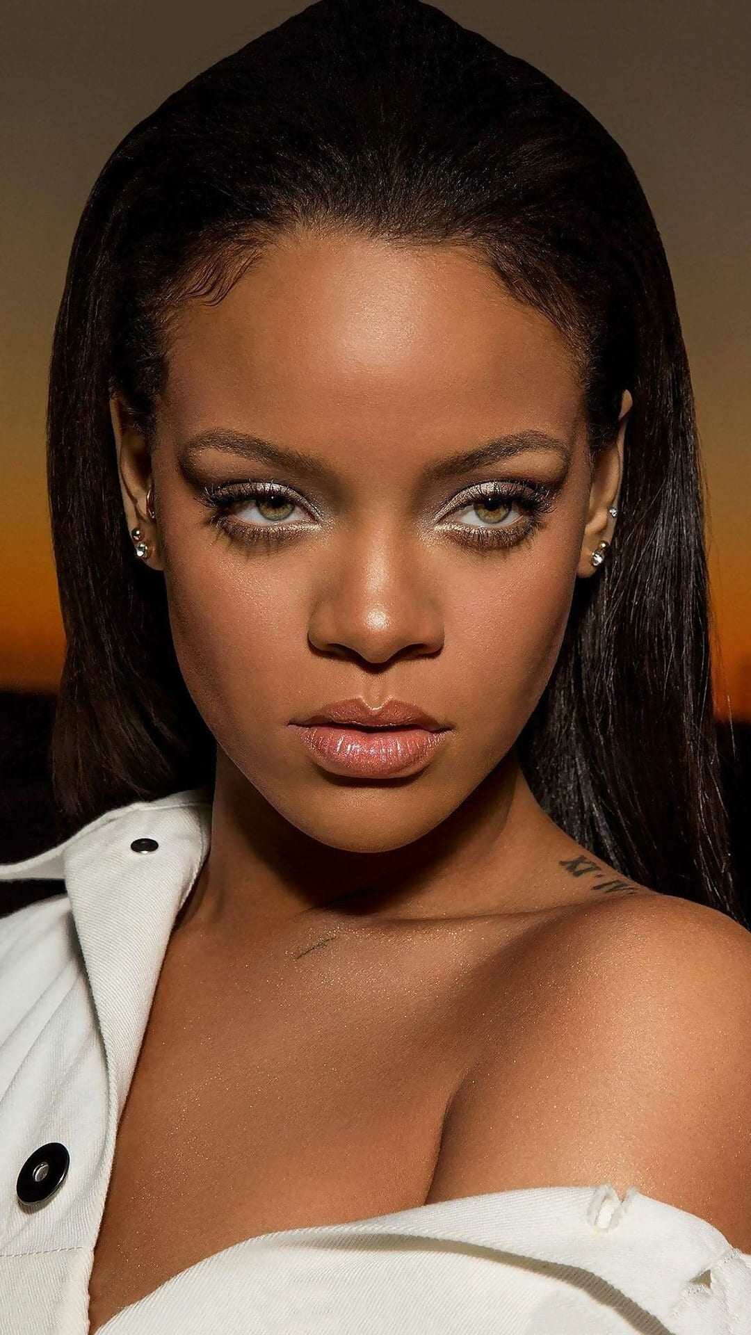 Rihanna: Rated R, The fourth studio album by Barbadian singer, 2009. 1080x1920 Full HD Wallpaper.