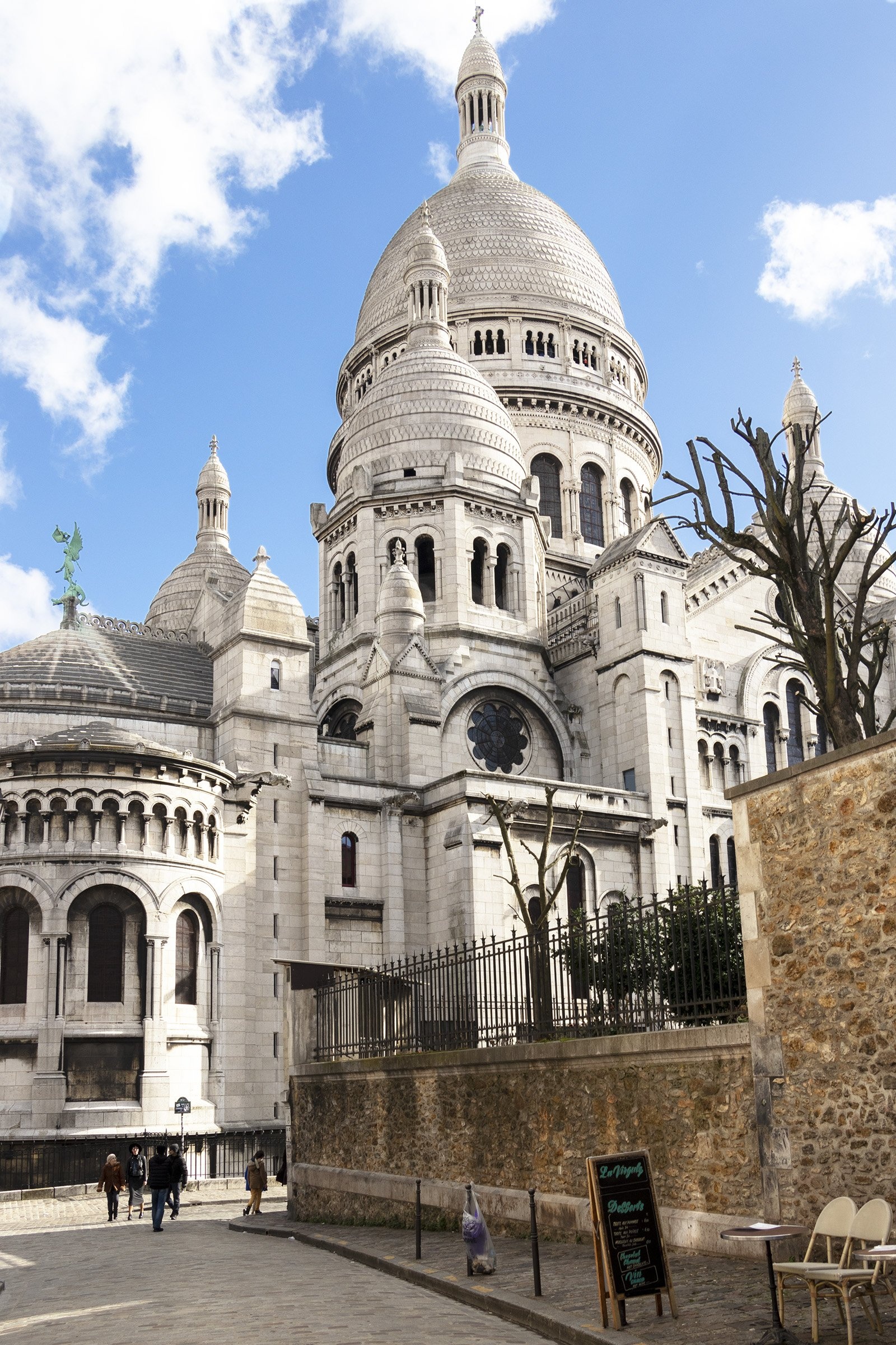 What to See in Montmartre, Paris Travel Guide, Blushrougette, Travels, 1600x2400 HD Handy