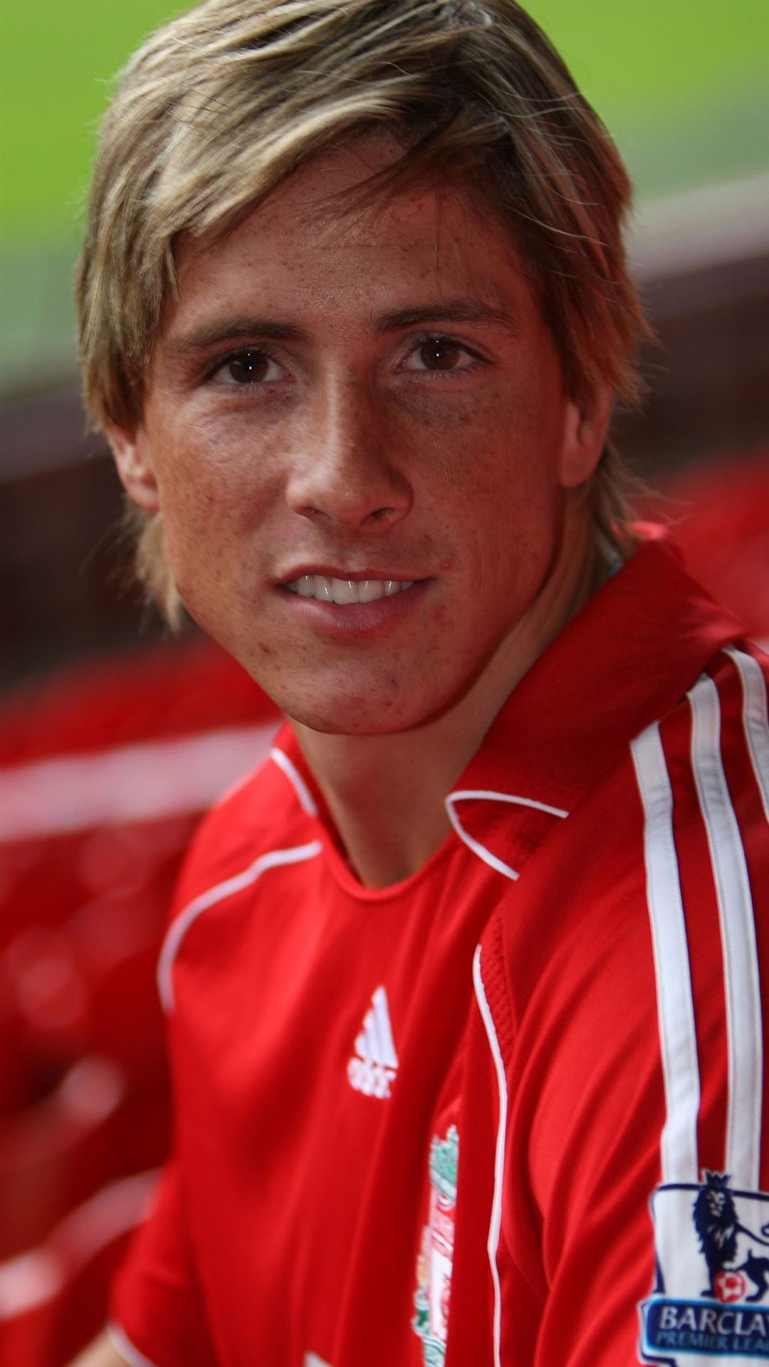 Fernando Torres, Dynamic footballer, Energetic performance, iPhone wallpapers, 1080x1920 Full HD Handy