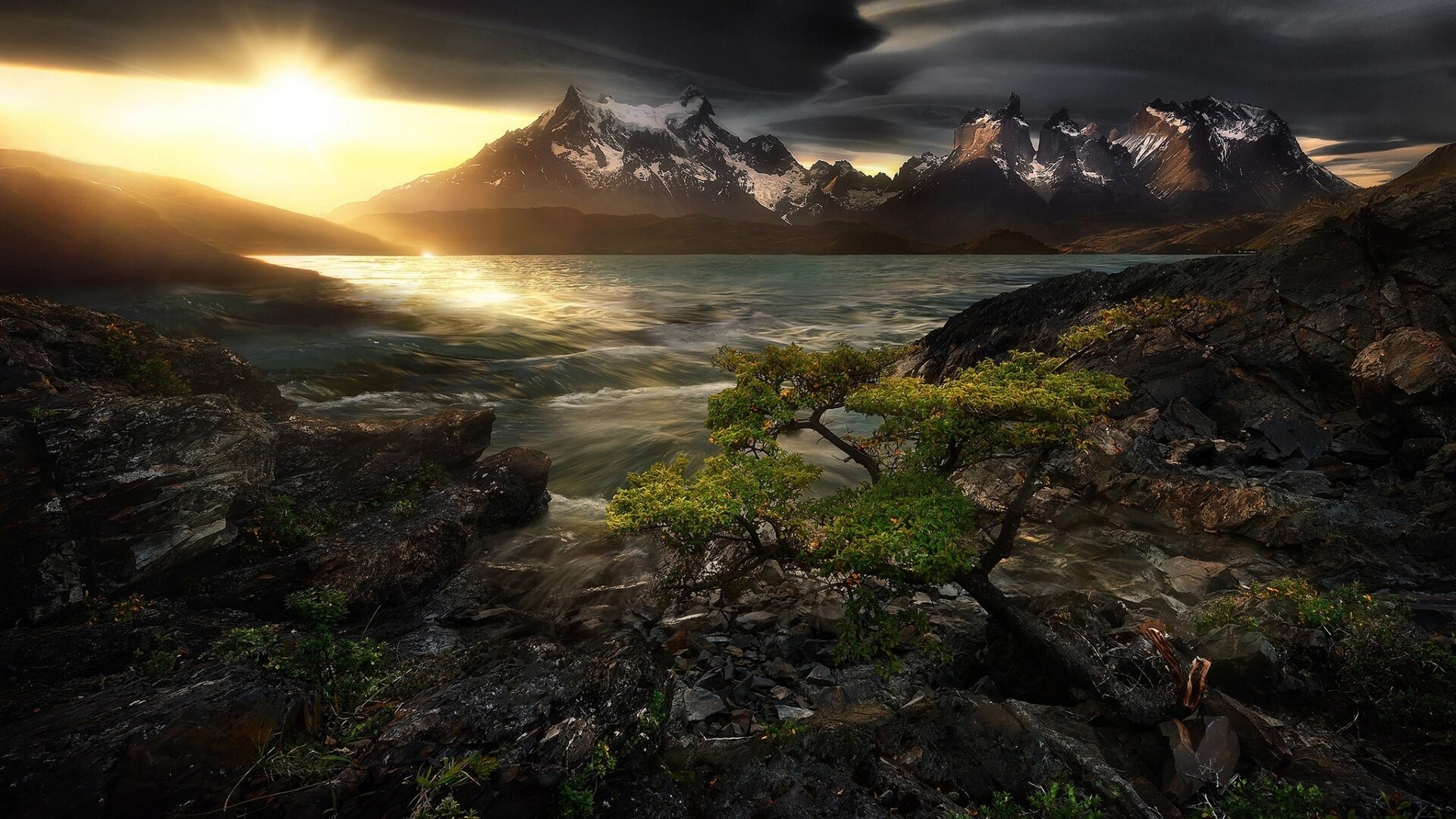 Torres del Paine National Park, Dark mountains, Snowy landscape, XFCE desktop, 1920x1080 Full HD Desktop