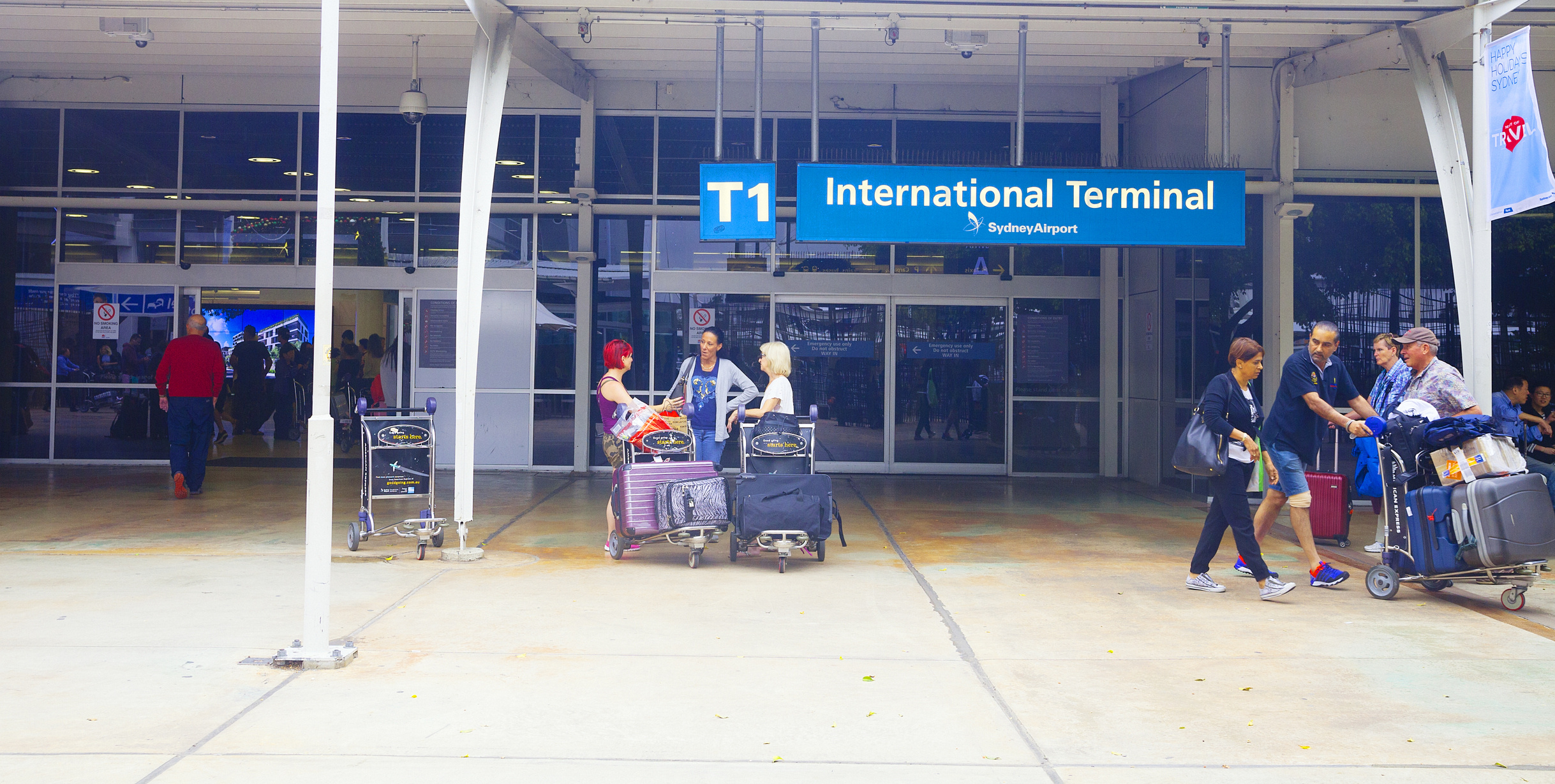 Sydney Airport, Travel restrictions, Reduced arrivals, Airport updates, 2440x1230 HD Desktop