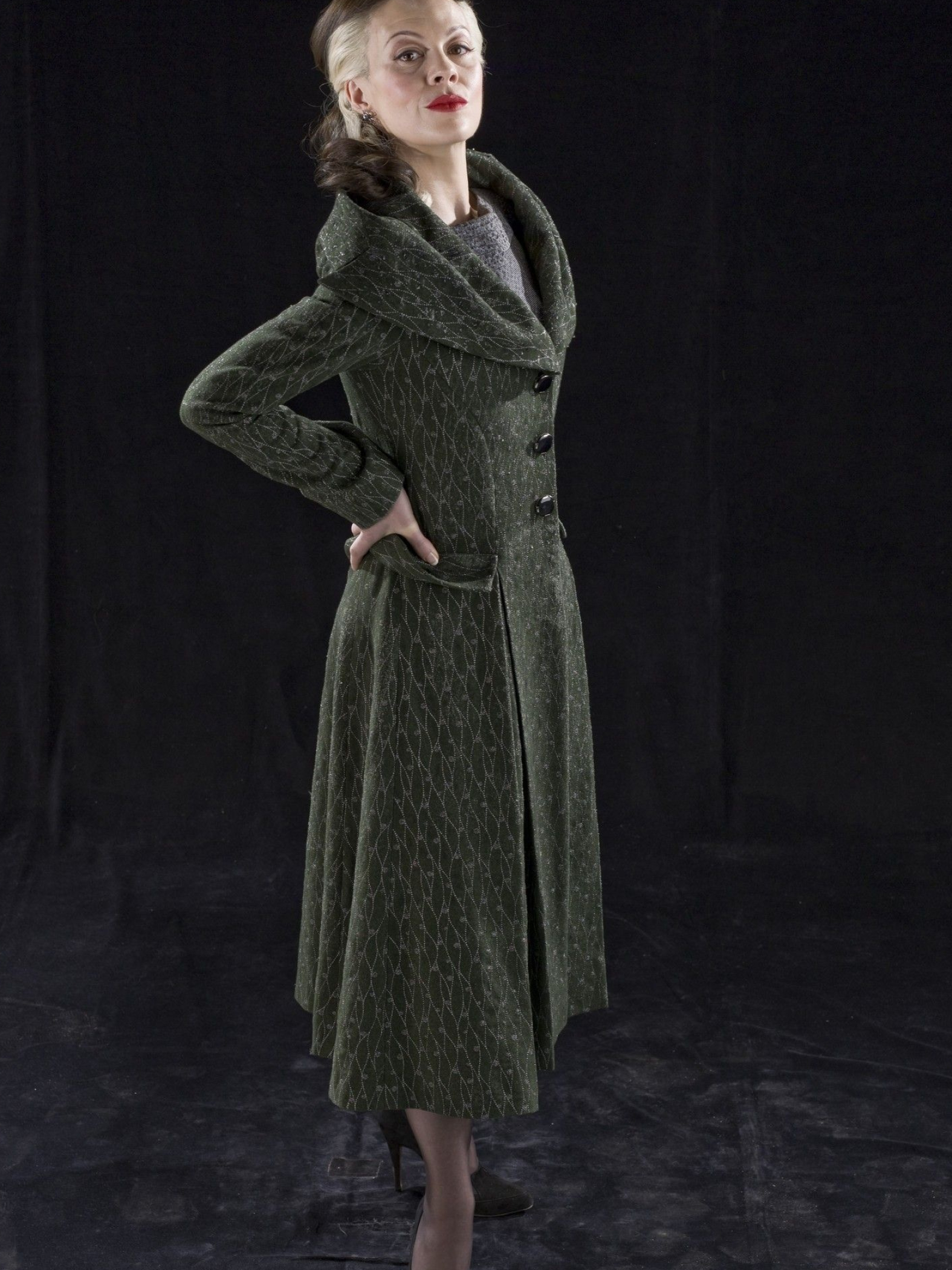 Narcissa Malfoy, Fashion icon, Style inspiration, Harry Potter character, 1580x2100 HD Handy