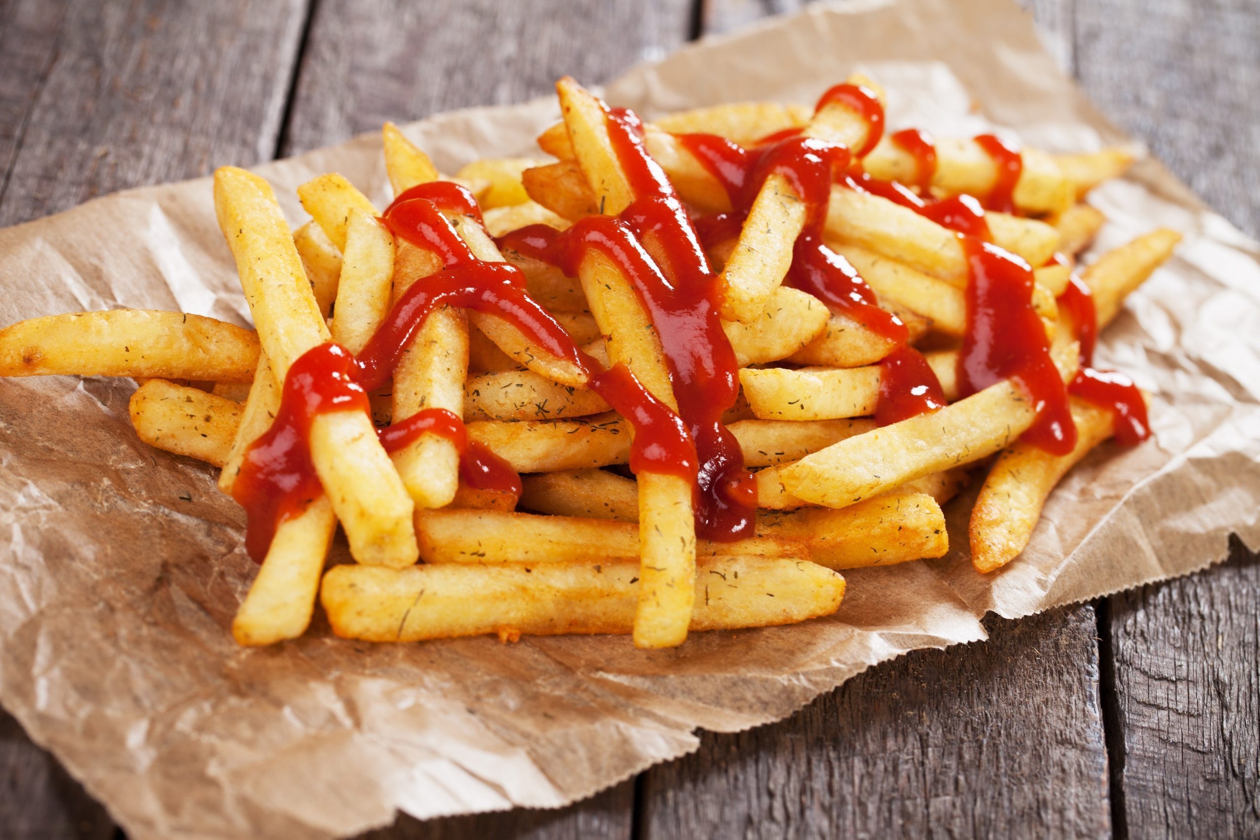 French Fries: On the menus of diners, fast-food restaurants, pubs, and bars. 2560x1710 HD Background.