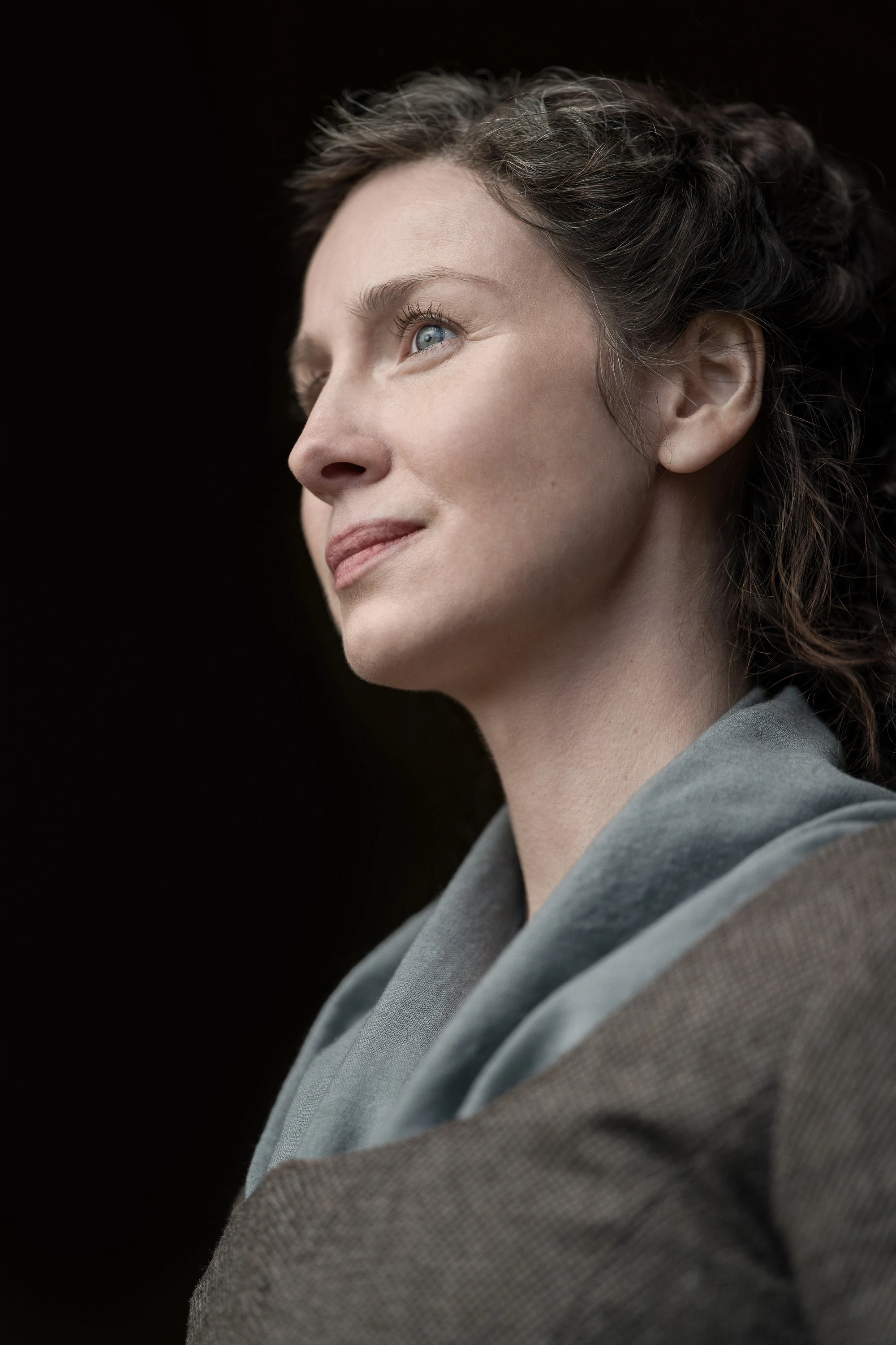 Claire Fraser, Outlander character, TV show, 2000x3000 HD Handy