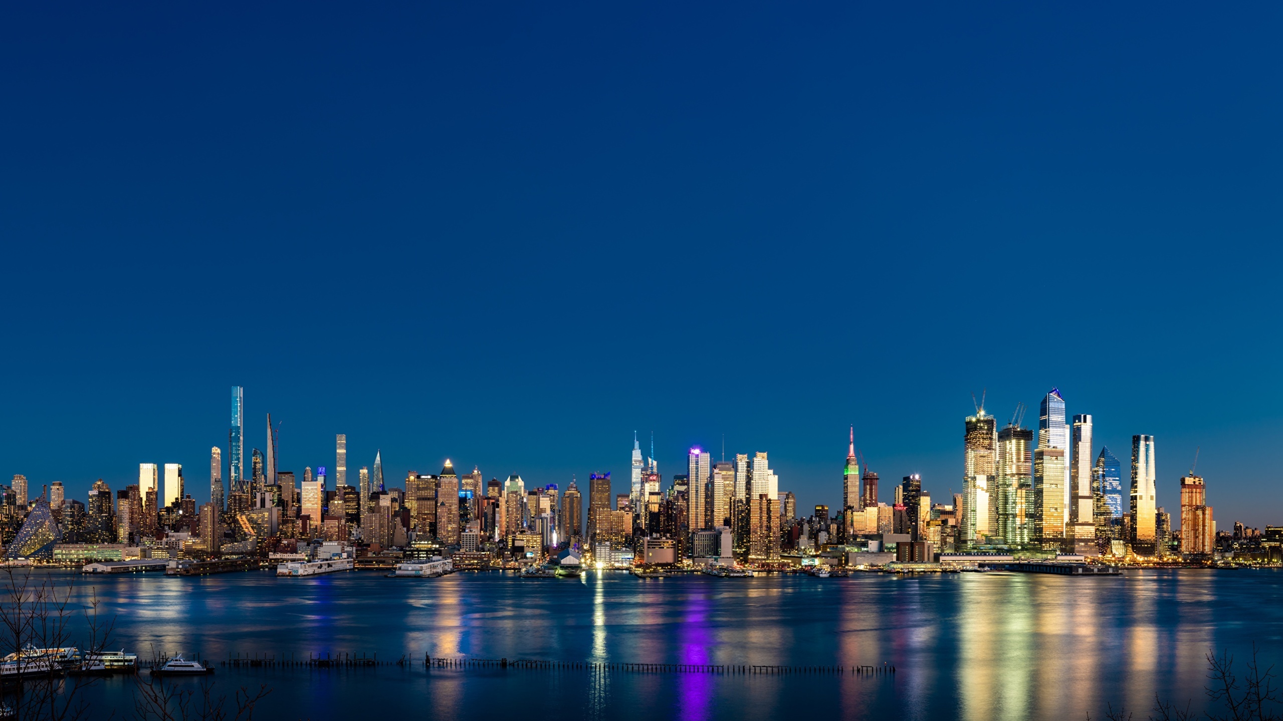 New York: The second-largest center for filmmaking and television production in the United States, producing about 200 feature films annually. 2560x1440 HD Background.