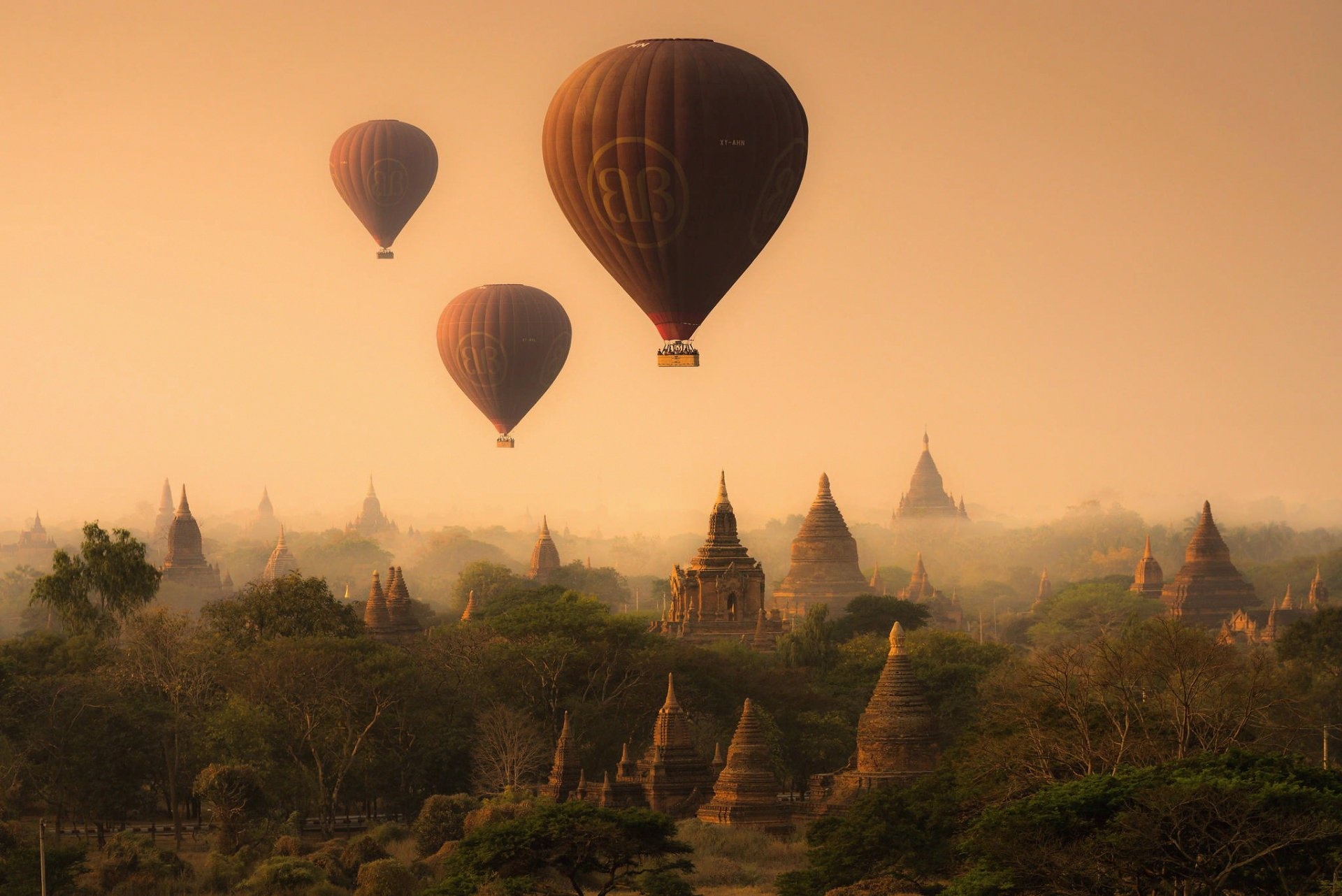 Bagan desktop wallpapers, HD backgrounds, Myanmar travel, Breathtaking views, 1920x1290 HD Desktop