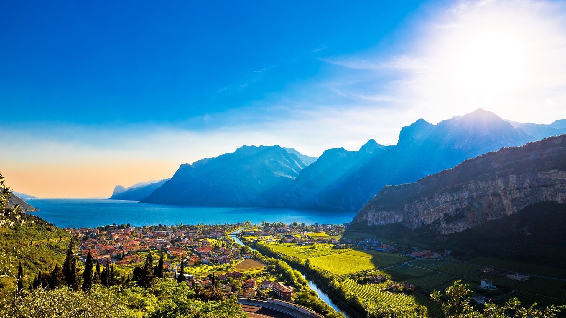 Lake Garda, Captivating beauty, Stunning landscape, Natural wonders, 1920x1080 Full HD Desktop