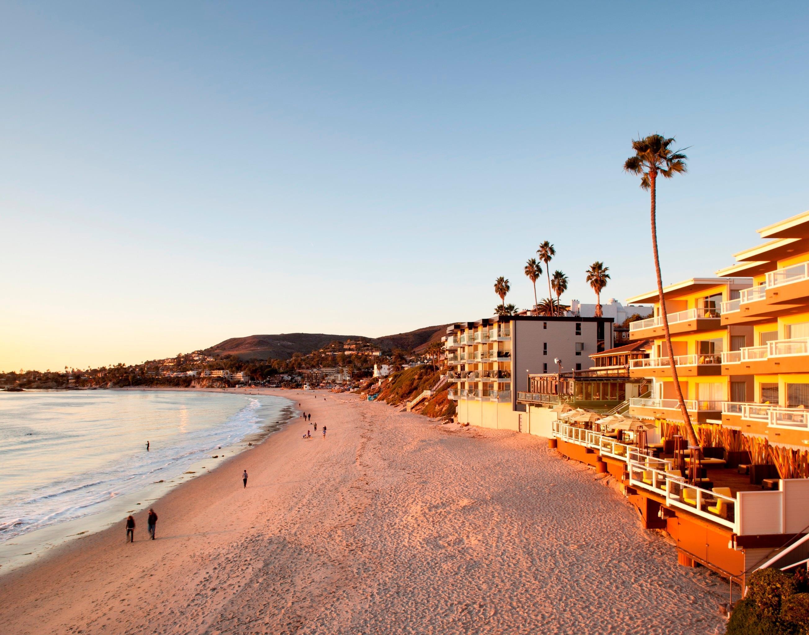 Laguna Beach hotels, Affordable accommodations, Momondo's cheap finds, Stay in style, 2610x2050 HD Desktop