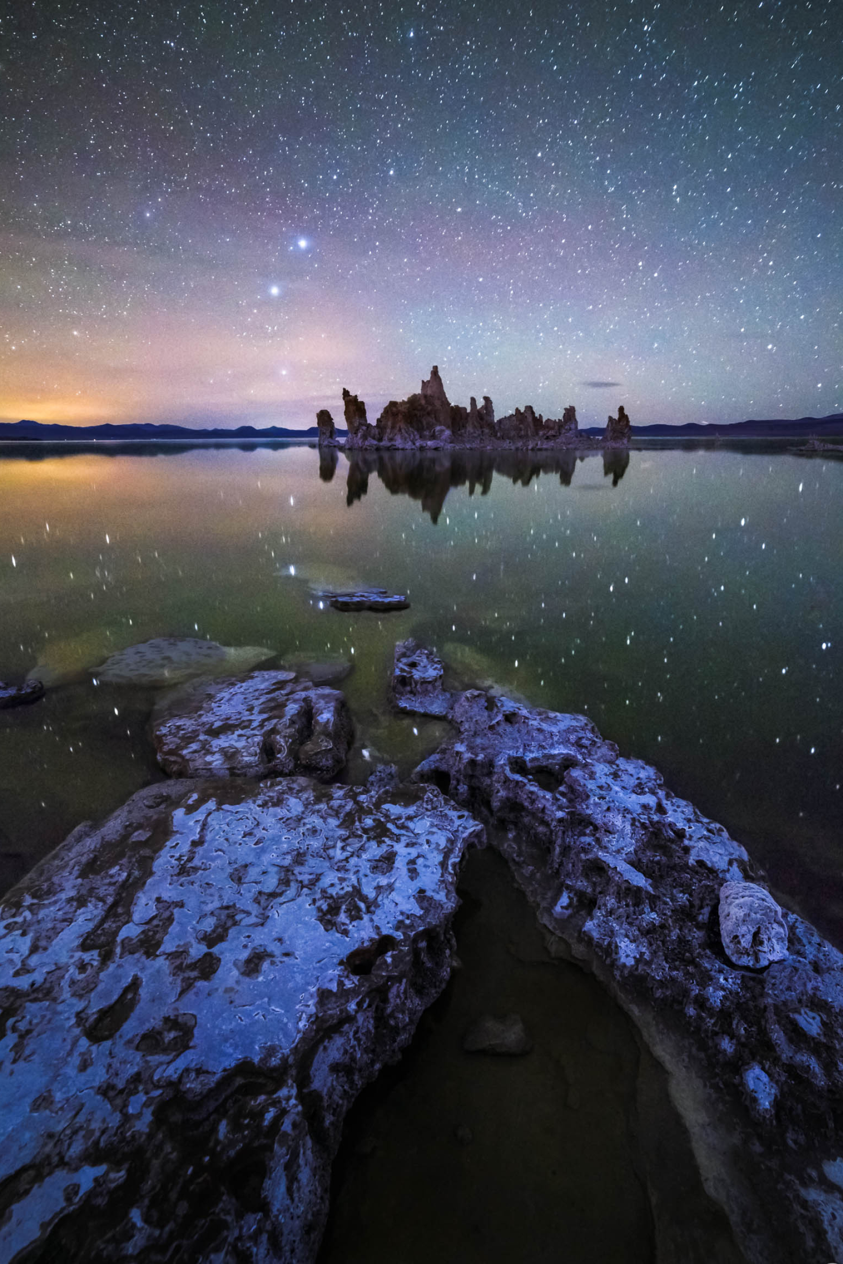Mono Lake, Travels, Joshua Cripps, Photography, 1710x2560 HD Phone