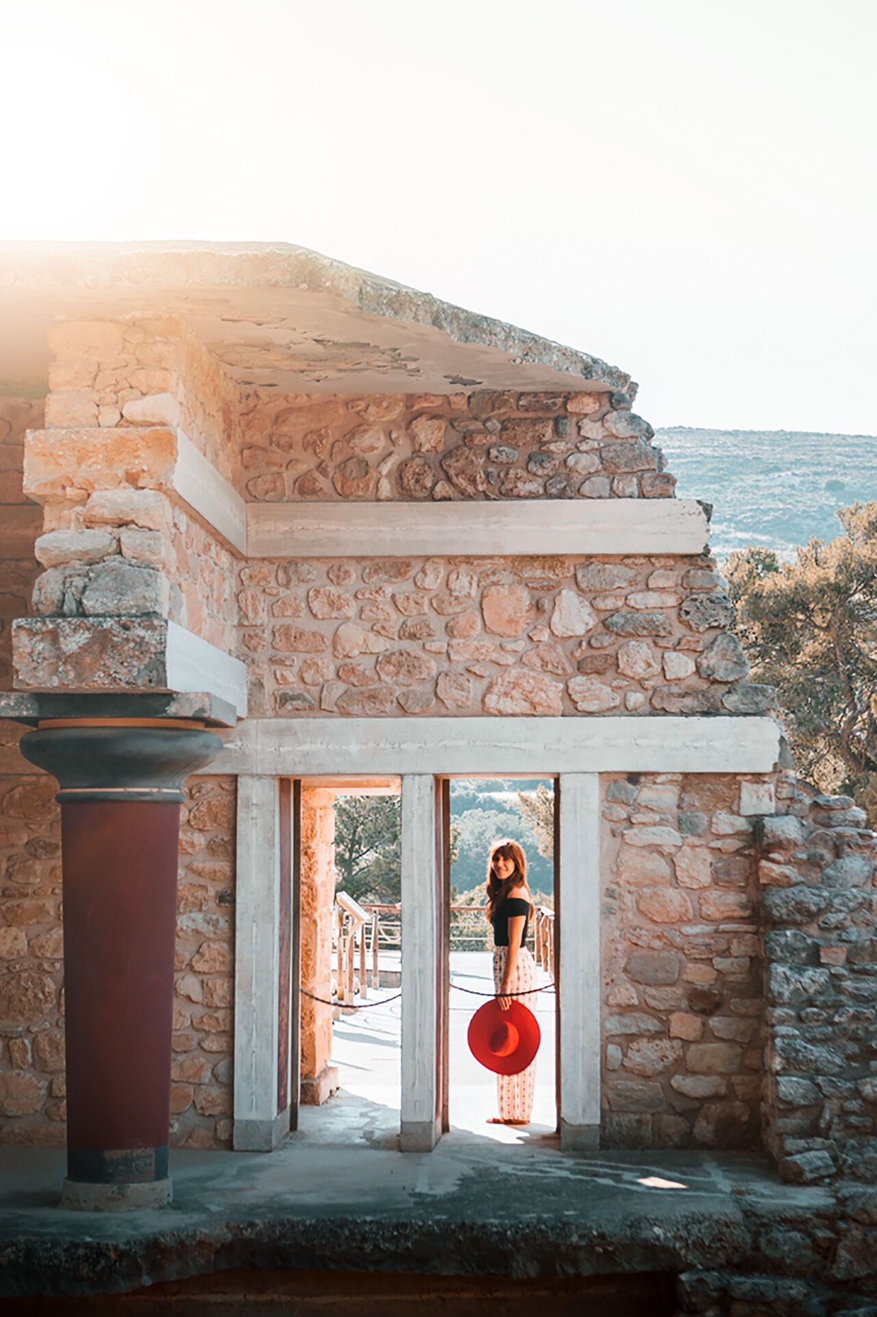 Knossos Palace, Cultural discovery, Ancient Minoan civilization, Greek experience, 1280x1930 HD Phone