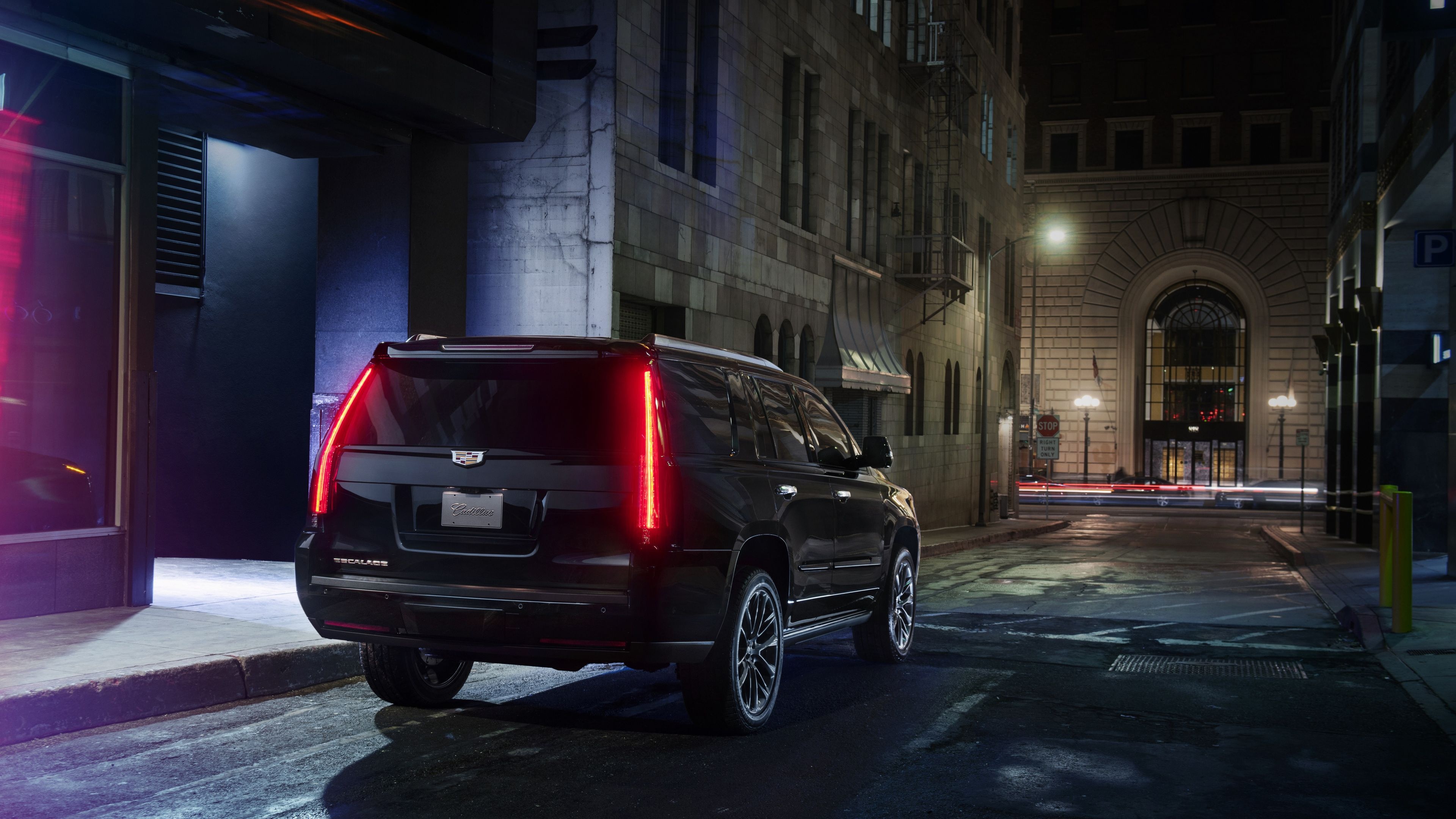 Cadillac Escalade, Top free backgrounds, Luxury SUV, Iconic styling, 3840x2160 4K Desktop
