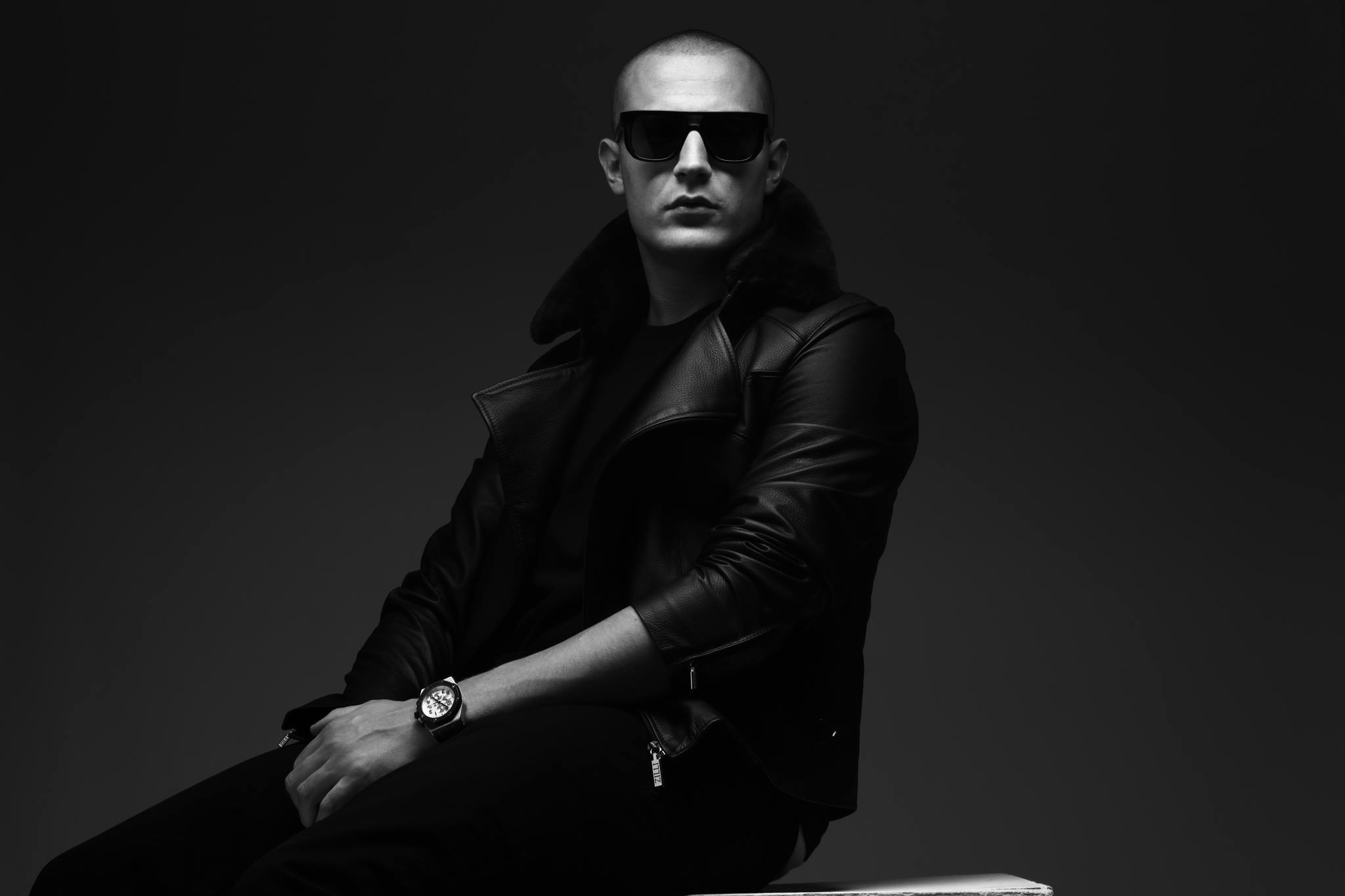 DJ Snake wallpapers, Captivating visuals, Striking backgrounds, Music-themed imagery, 2050x1370 HD Desktop