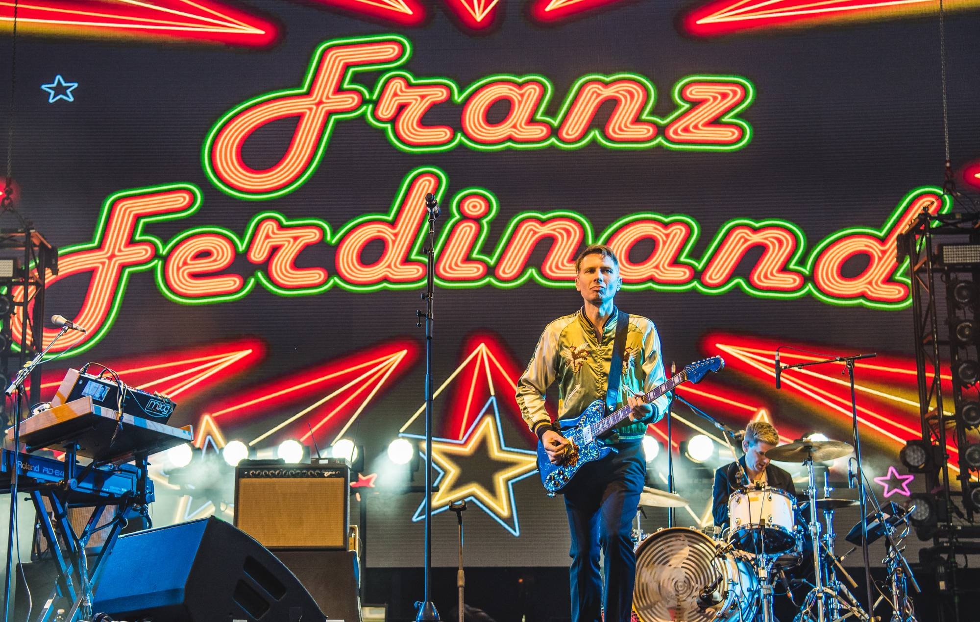 Franz Ferdinand, Cancelled shows, Ukraine invasion, 2000x1270 HD Desktop