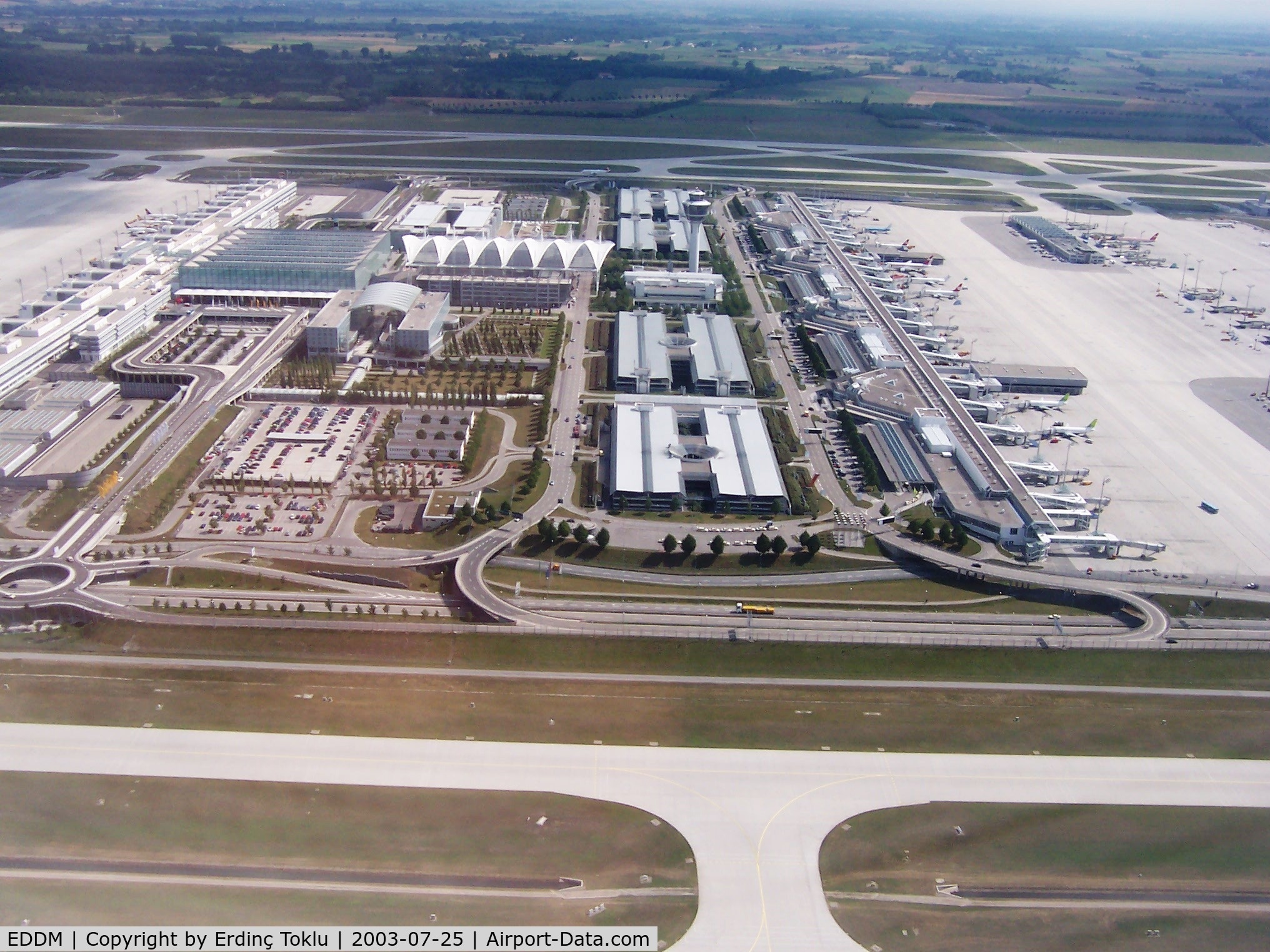 Munich Airport, Franz Josef Strau International Airport, 2040x1530 HD Desktop