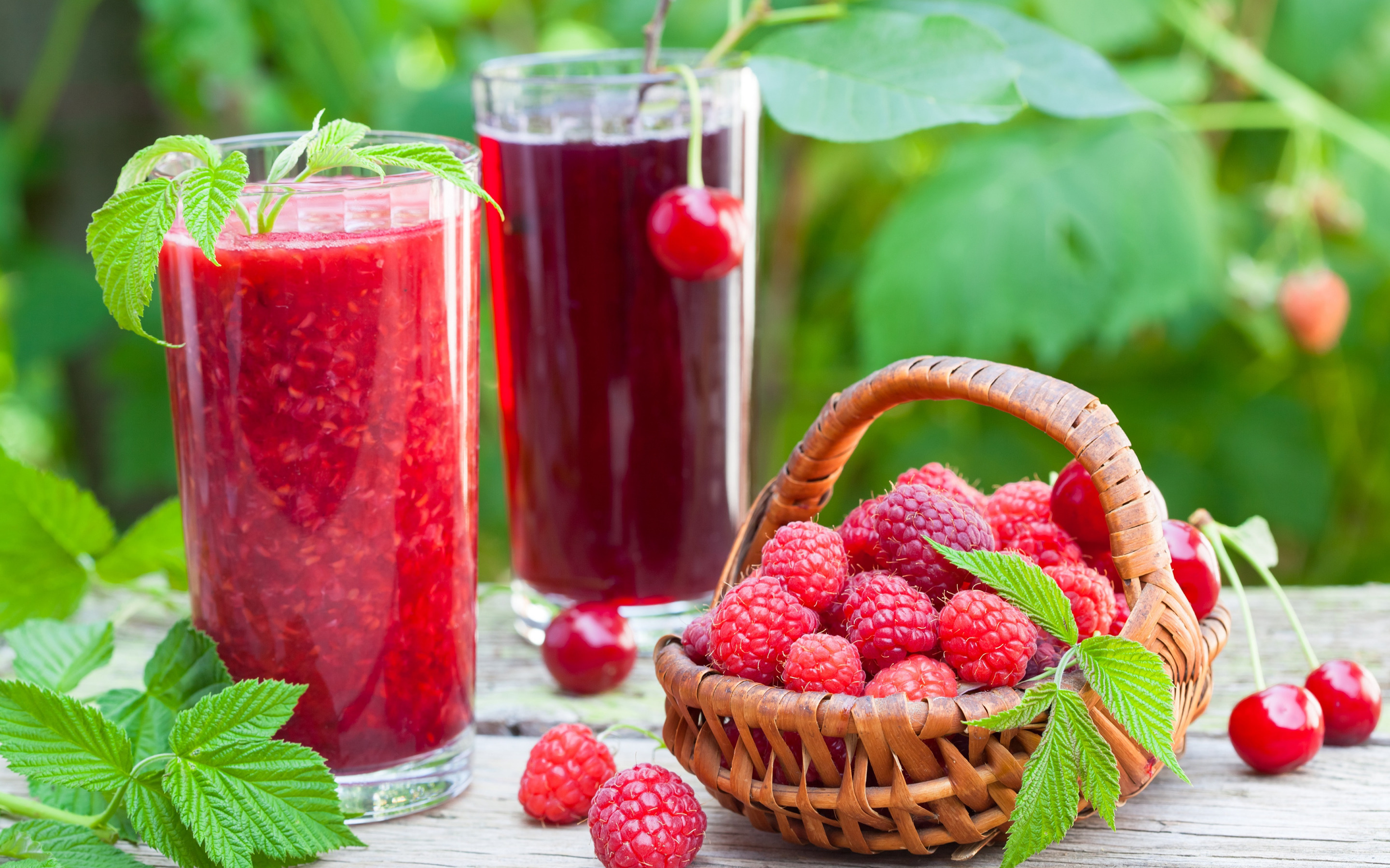 Raspberry juice indulgence, Berry delight, Vibrant smoothie, Refreshing sweetness, 2880x1800 HD Desktop