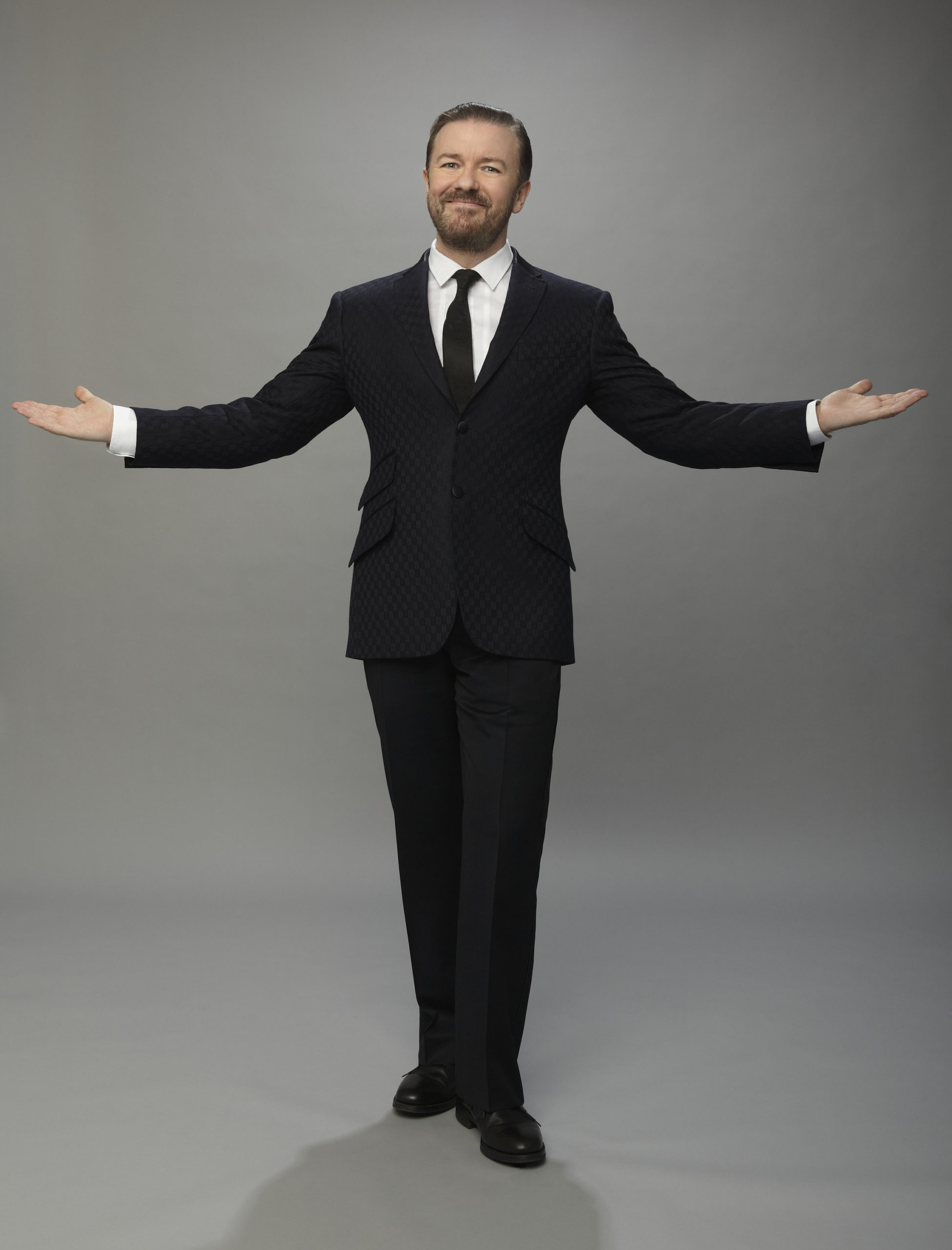 Ricky Gervais, Golden Globes host, Stand-up gig, Unfiltered humor, 1960x2560 HD Phone