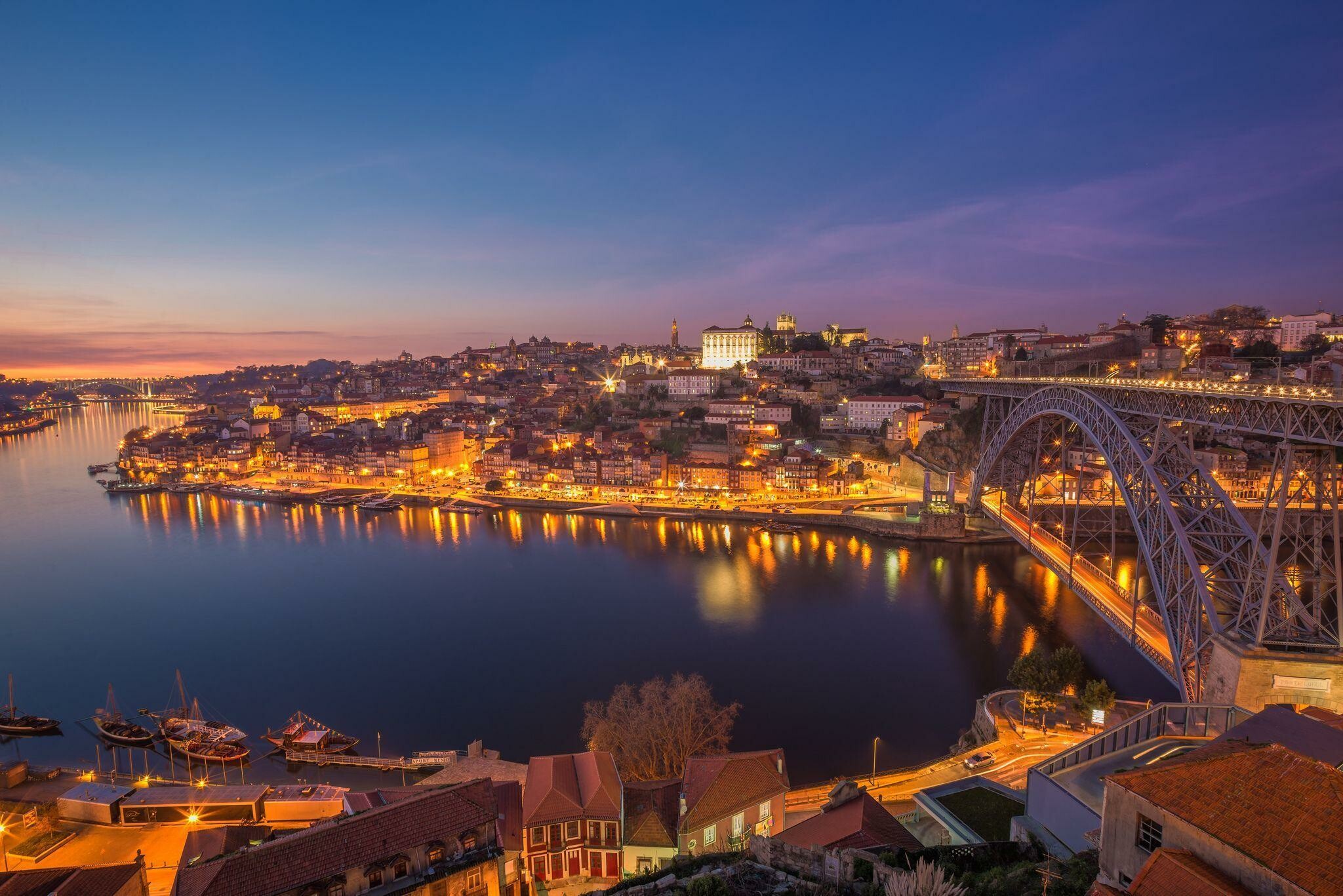 Portugal: Porto, Mainland country is split by its main river, the Tagus, that flows from Spain. 2050x1370 HD Background.