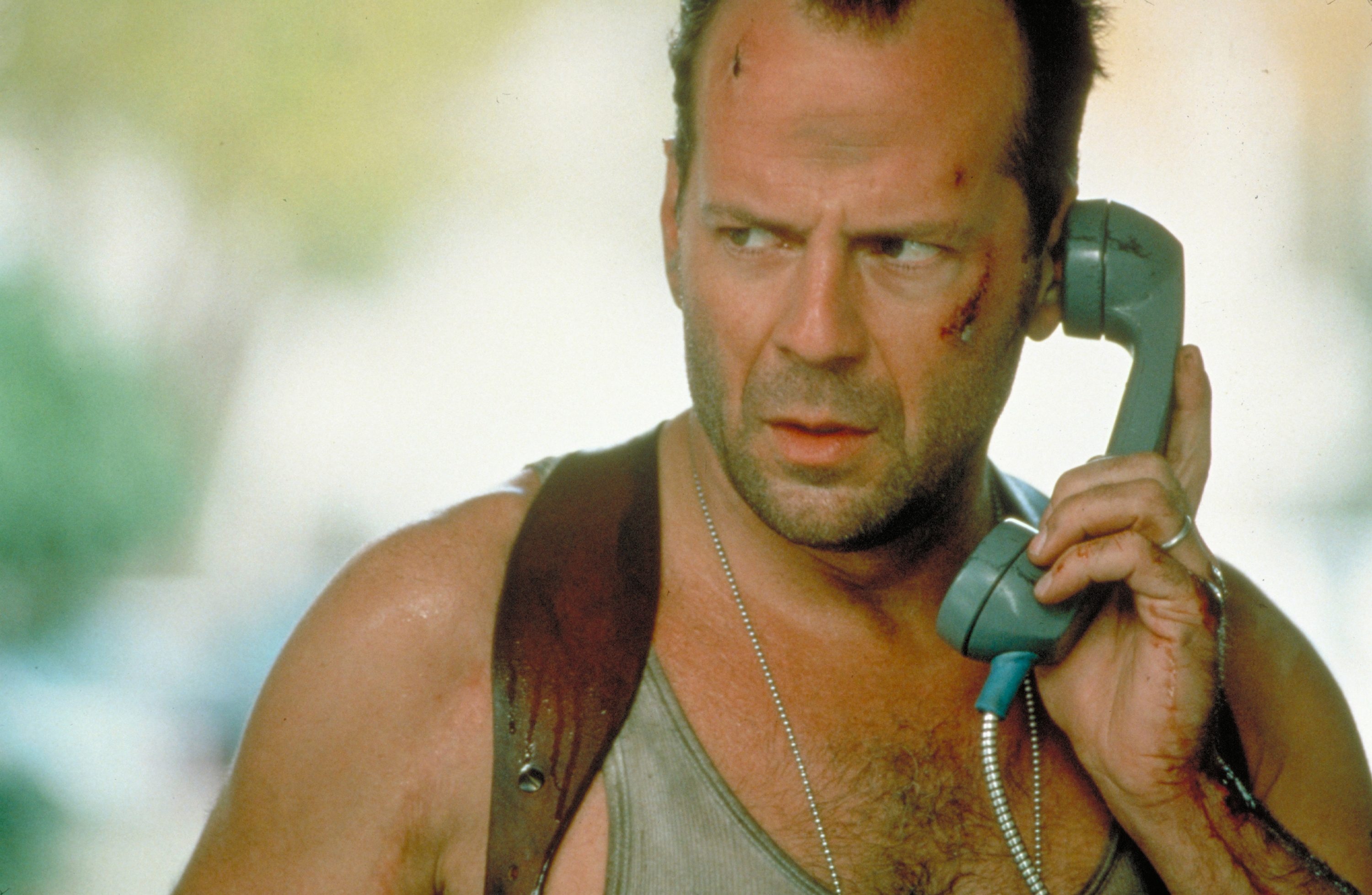 Live Free or Die Hard on TV, Christmas viewing, Where to watch, Streaming options, 3000x1960 HD Desktop