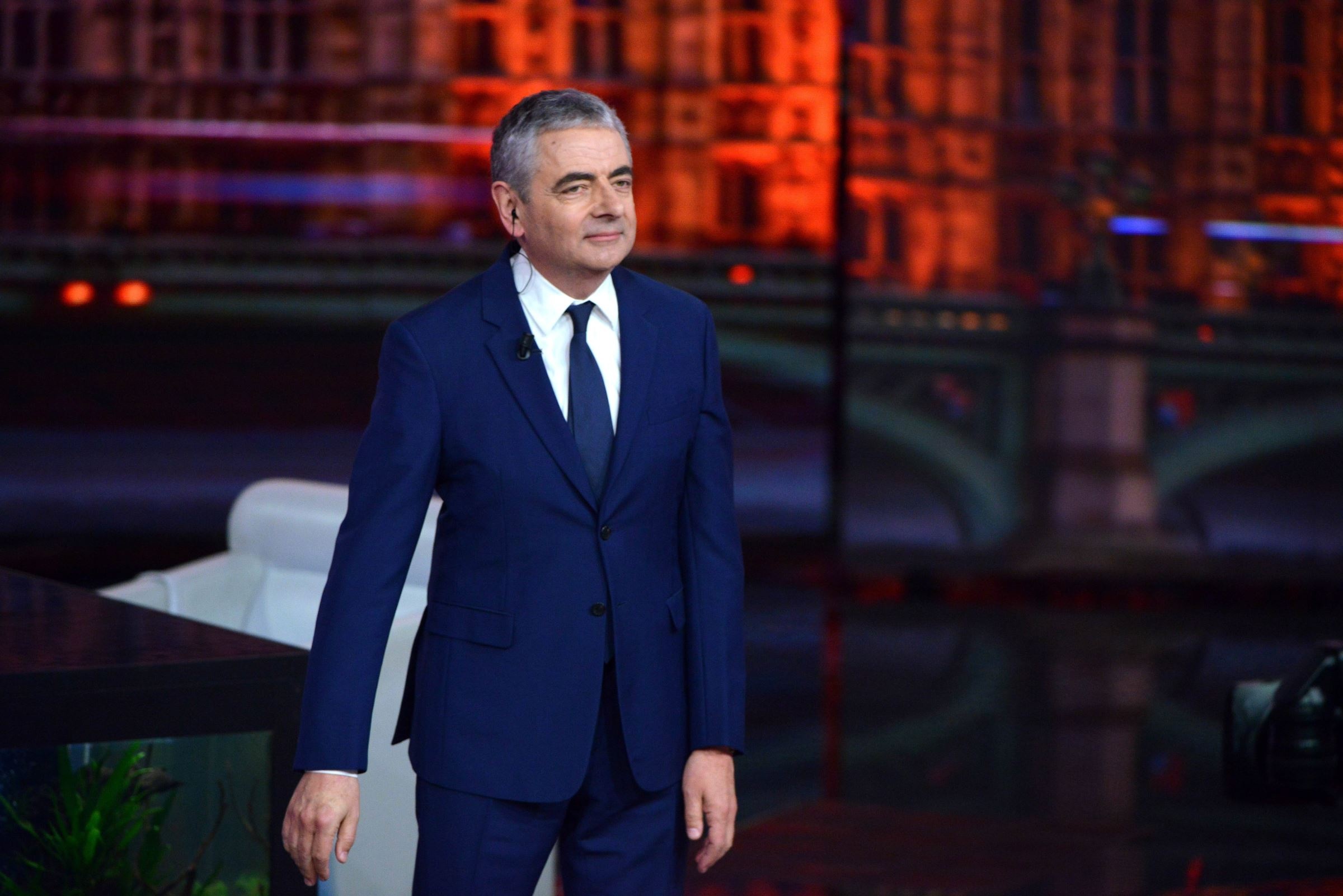 Rowan Atkinson: Mr Bean, Has fronted campaigns for Kronenbourg, Fujifilm, and Give Blood. 2400x1610 HD Wallpaper.