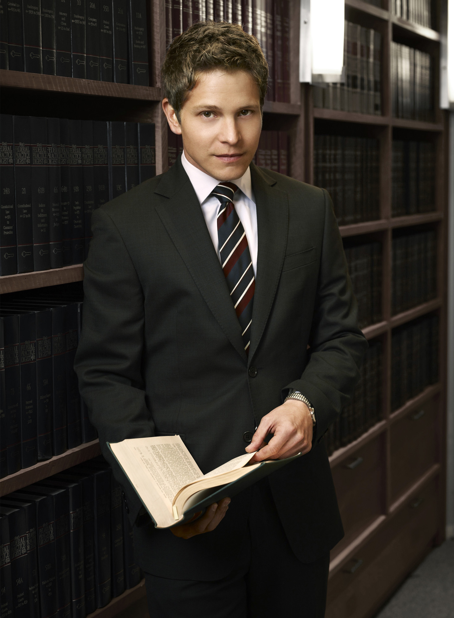 The Good Wife (TV Series): Cary Agos, A young lawyer initially working as a first-year associate, Stern, Lockhart and Gardner. 1470x2000 HD Background.