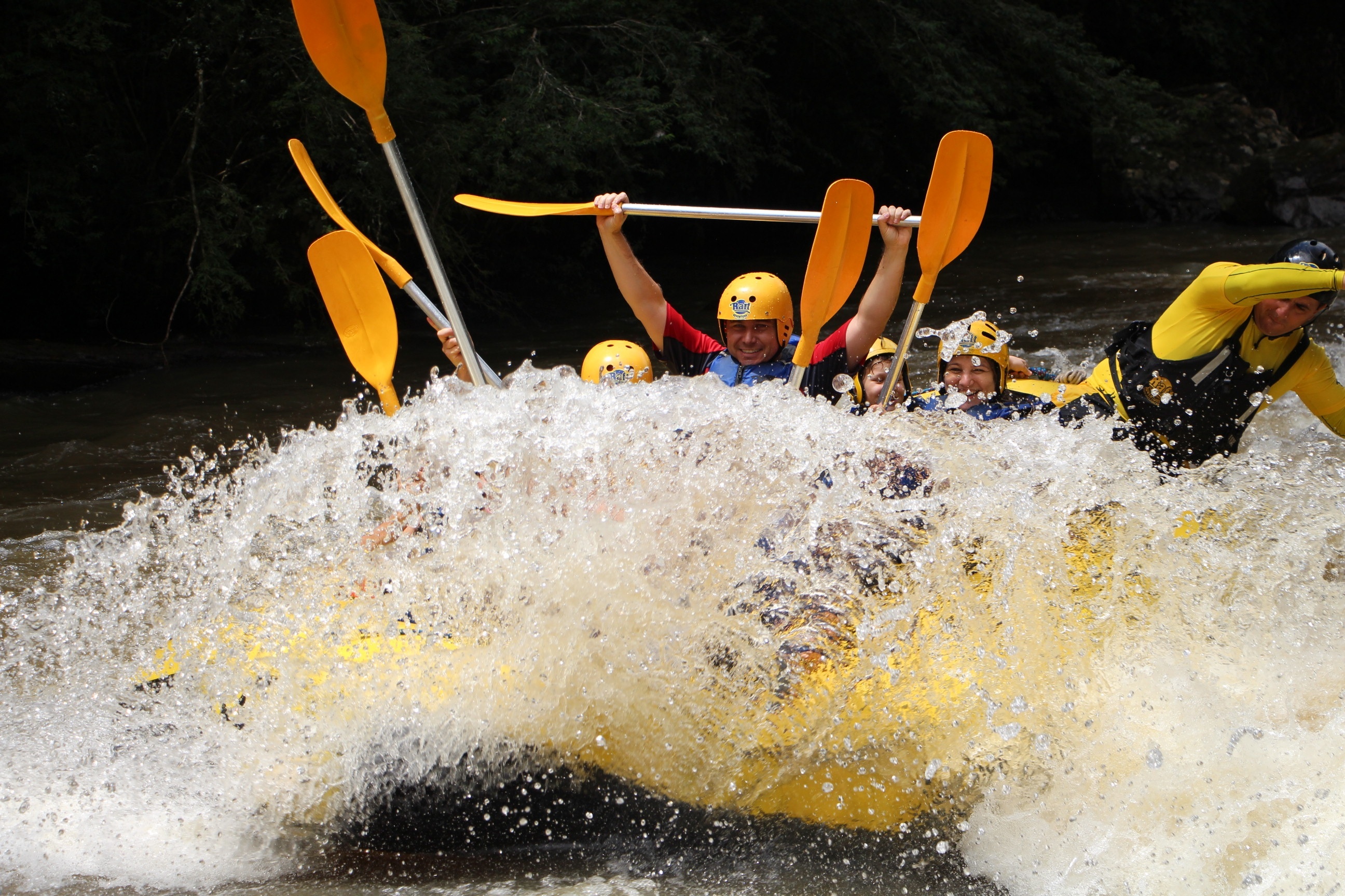White water thrill, Rafting HD wallpapers, Action-packed adventure, Outdoor excitement, 2600x1730 HD Desktop