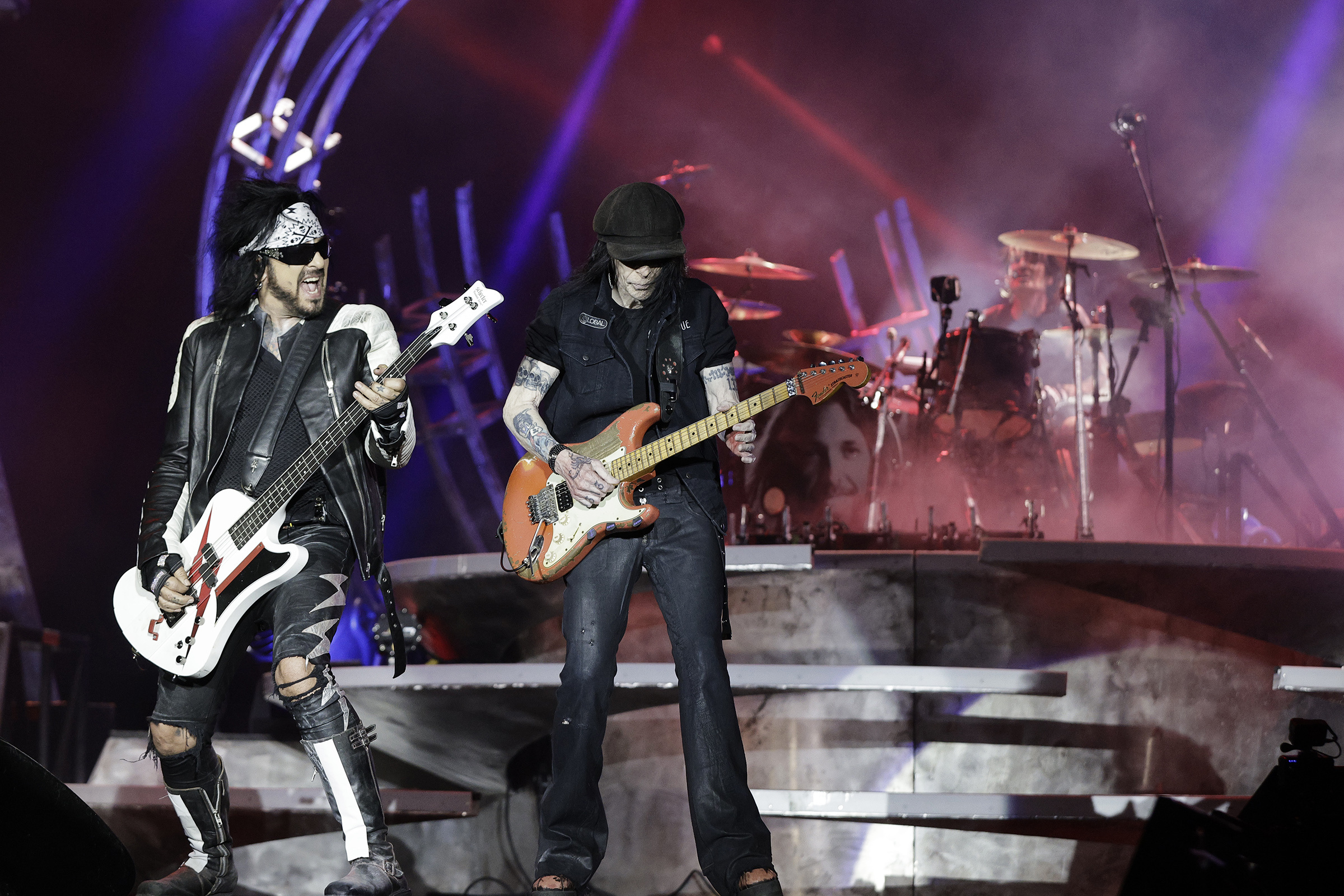Mick Mars, 7-hour heavy metal, South Philly, Ghost Cult Magazine, 2400x1600 HD Desktop